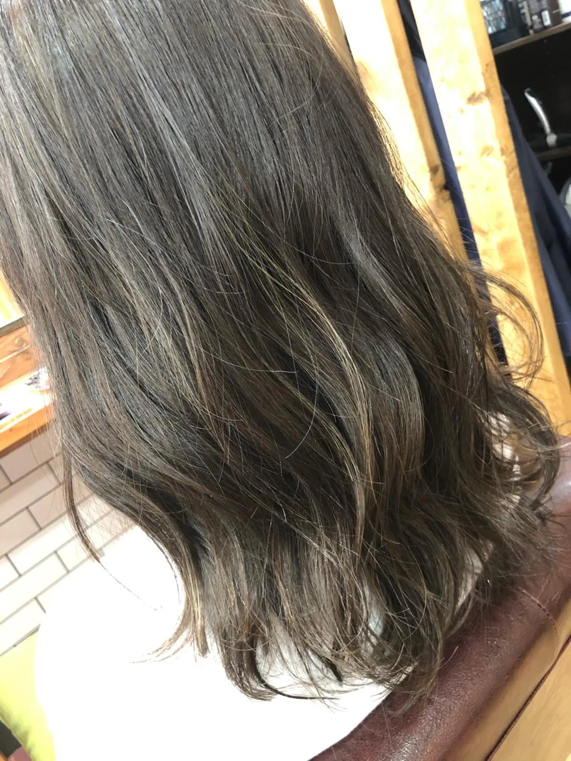 セミロング ヘアカラー トリートメント THREE所属・THREE 関根大のヘアスタイル