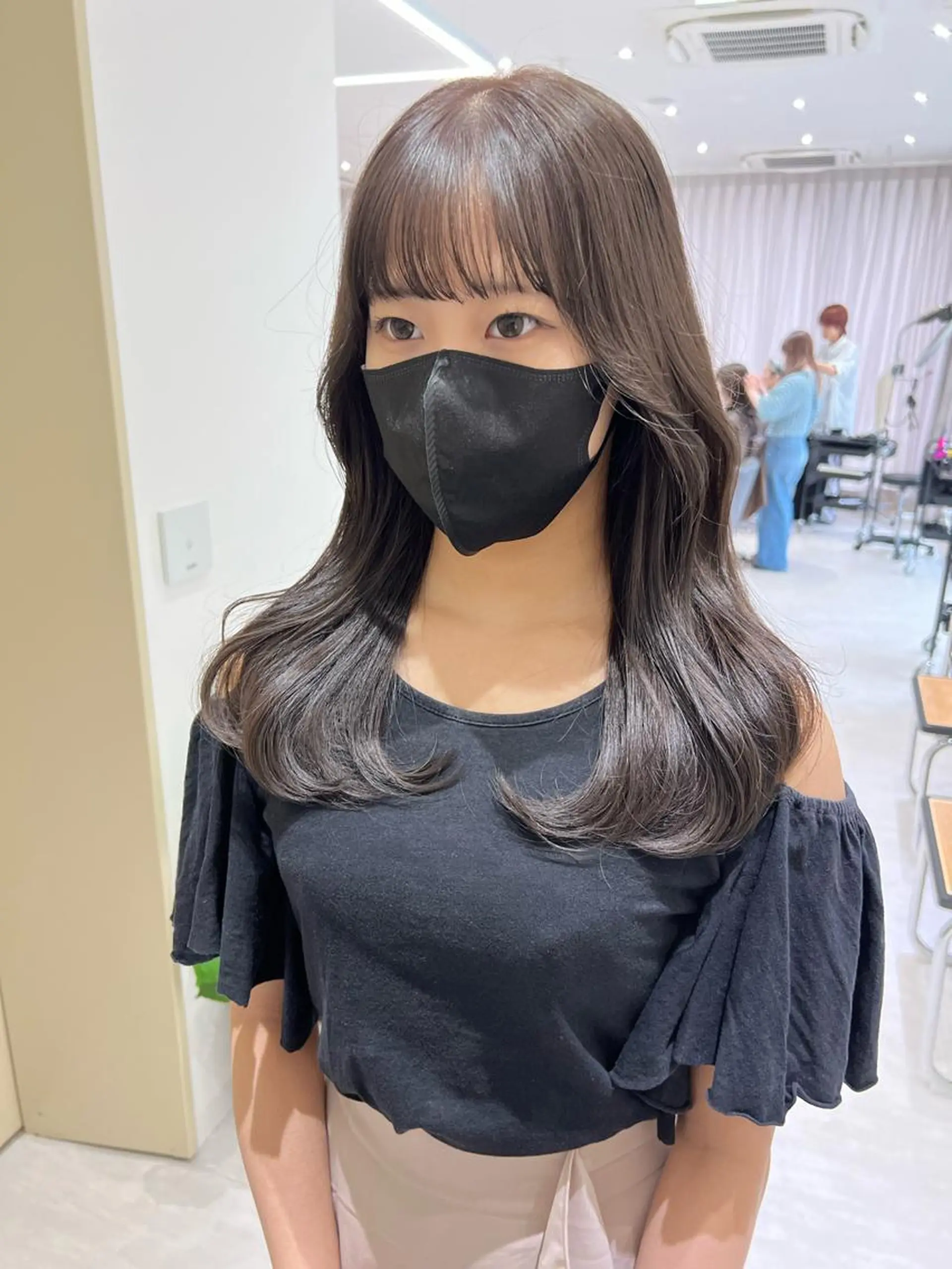 セミロング カラー 韓国風ヘア レイヤーカット カット ヘアカラー トリートメント 韓国🇰🇷レイヤー おくれ毛/顔まわりのヘアスタイル