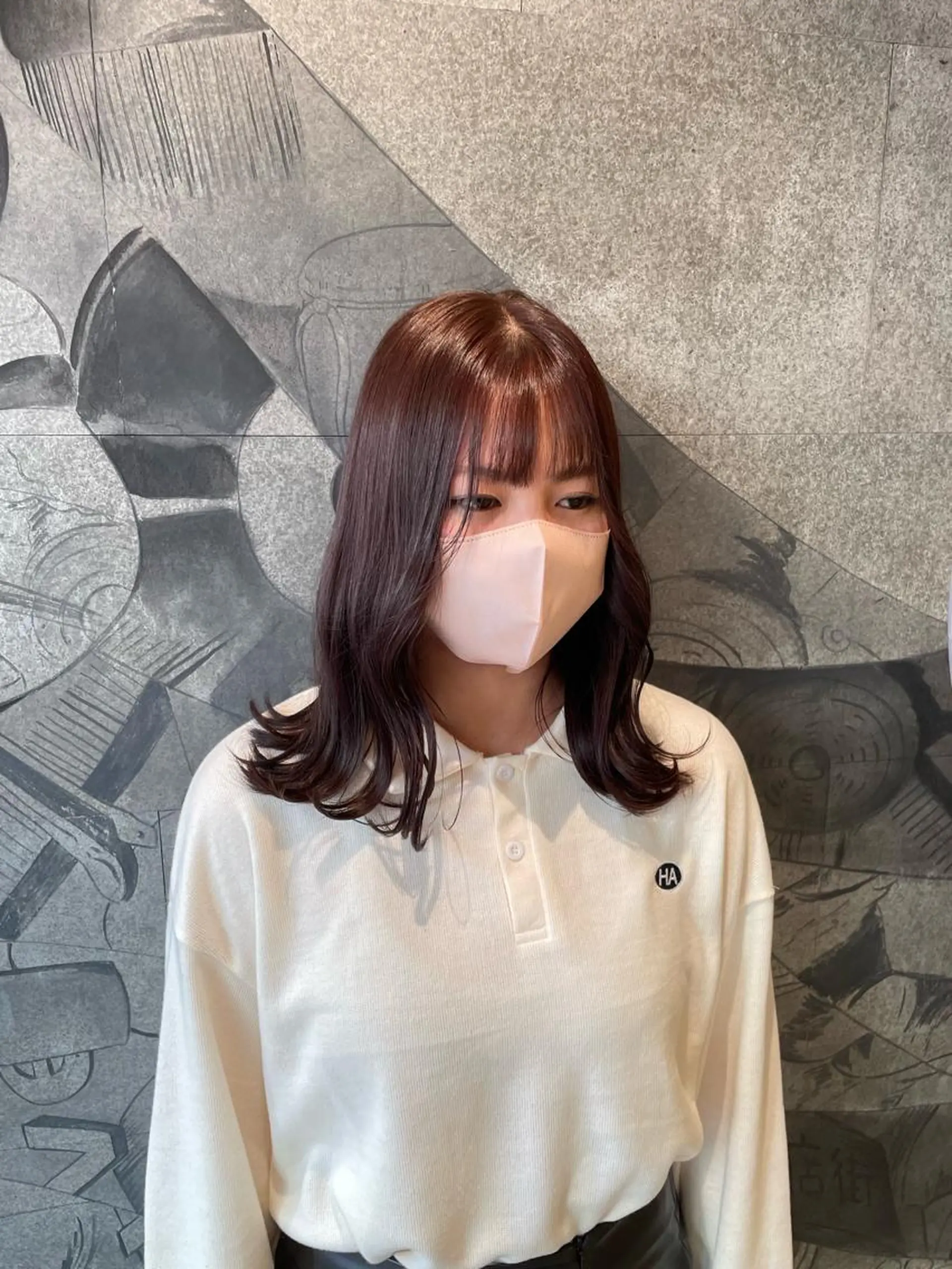 セミロング カラー ブリーチ ブリーチなしカラー NATSUMI 🐻‍❄️🤍のヘアスタイル