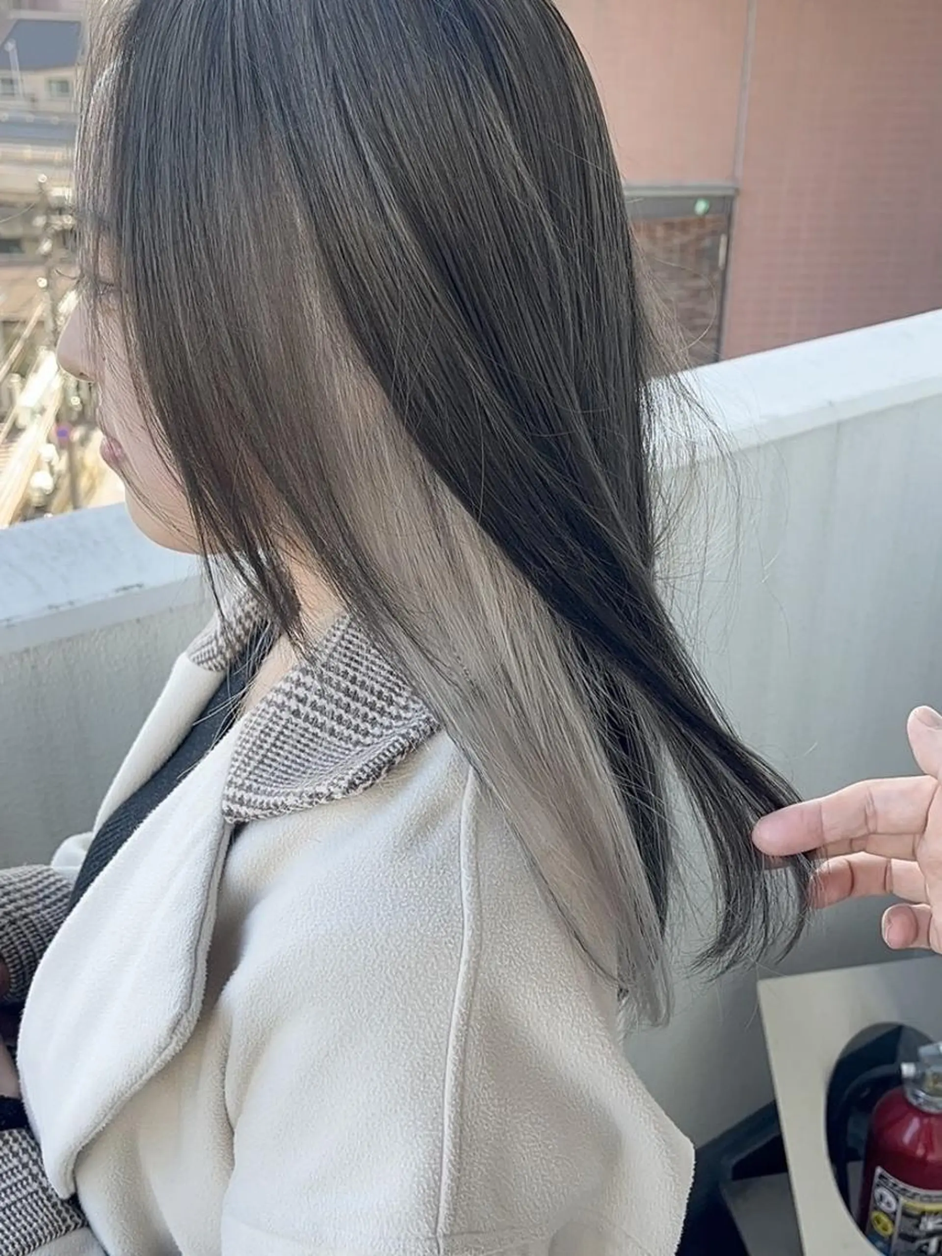 セミロング カラー ブリーチ ダブルカラー ヘアカラー トリートメント ✨【公式】 juhl.横浜✨のヘアスタイル