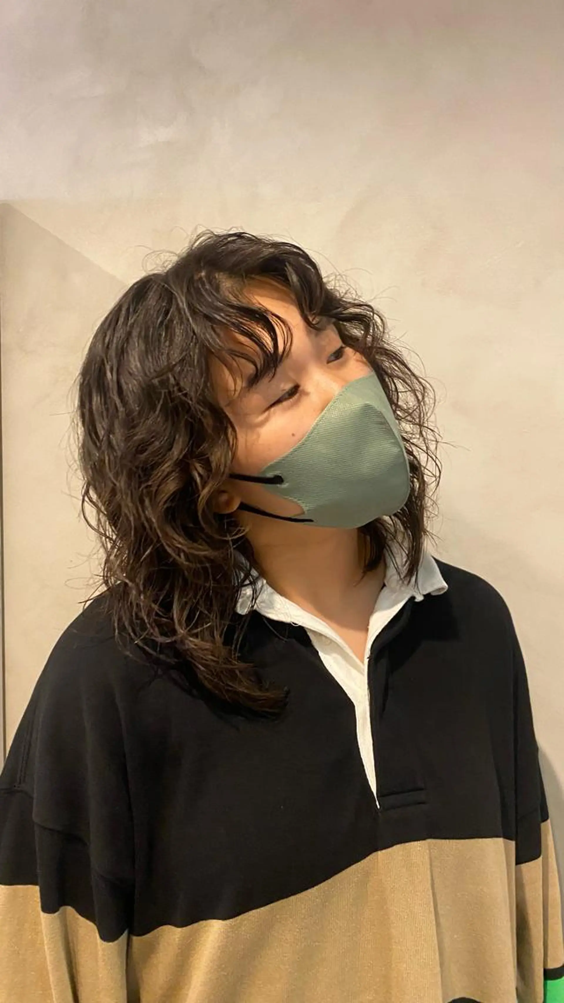 ミディアム パーマ ミディアムパーマ カット パーマ トリートメント Aust hair Stella新宿所属・Yuki☺︎パーマ レイヤーカットウルフのヘアスタイル