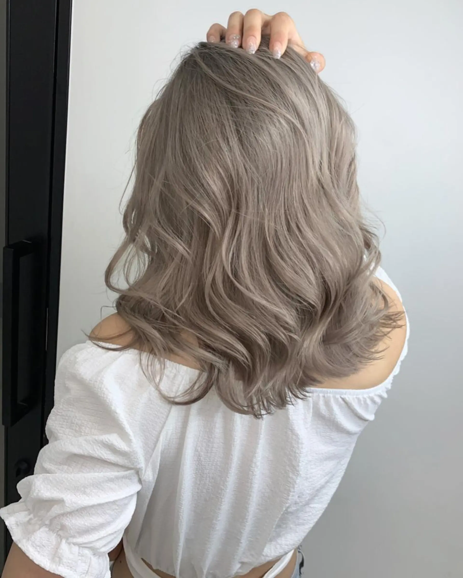 セミロング LINOET名古屋所属・ダブルカラー🩶上村 純妃🩶名駅徒歩5分のヘアスタイル