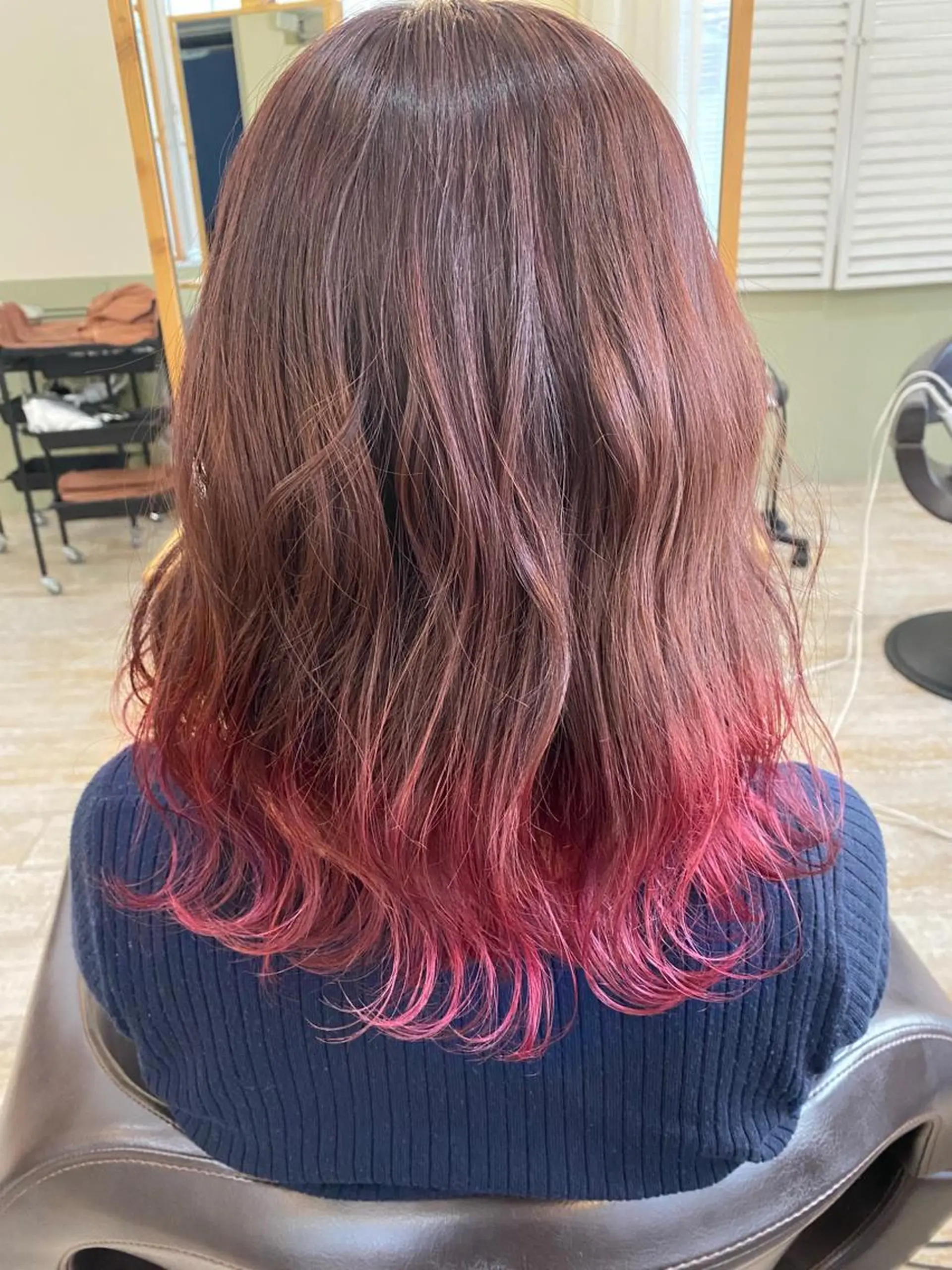 ミディアム カラー グラデーションカラー ピンクカラー バイオレットカラー Cuore 清尾 浩昭のヘアスタイル