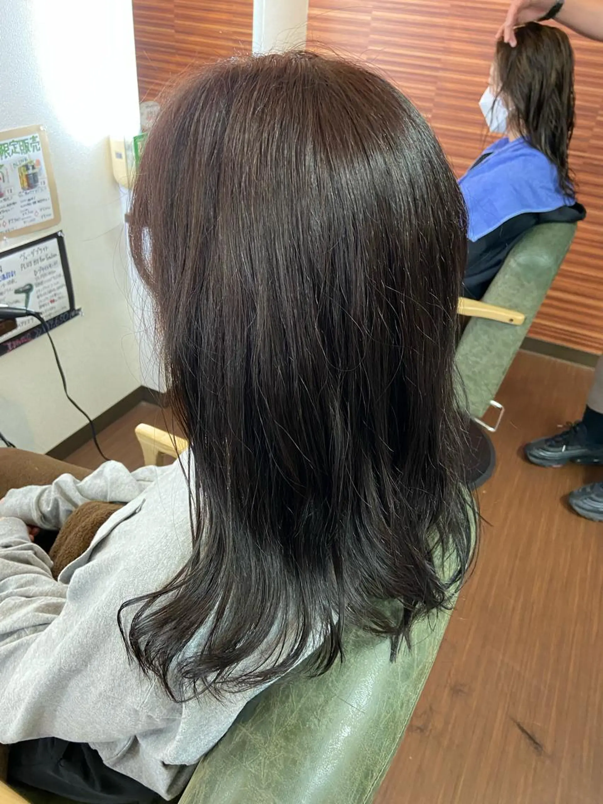ロング カラー ブリーチ ブラウンカラー ブリーチなしカラー ピンクカラー ピンクブラウン カット ヘアカラー Glanzhair 🫧‪菊池柊真🫧のヘアスタイル