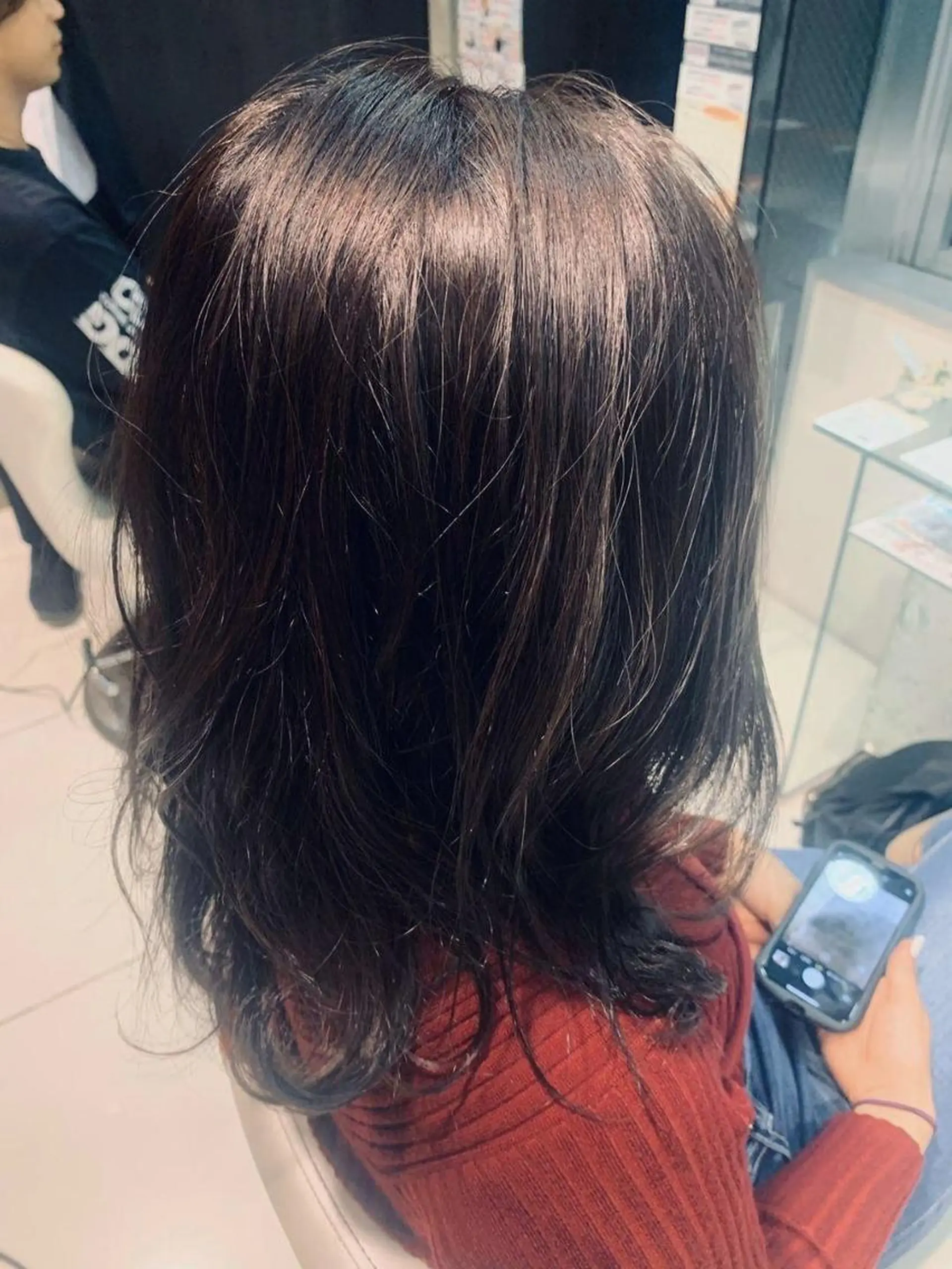 セミロング カラー 黒川 真実のヘアスタイル