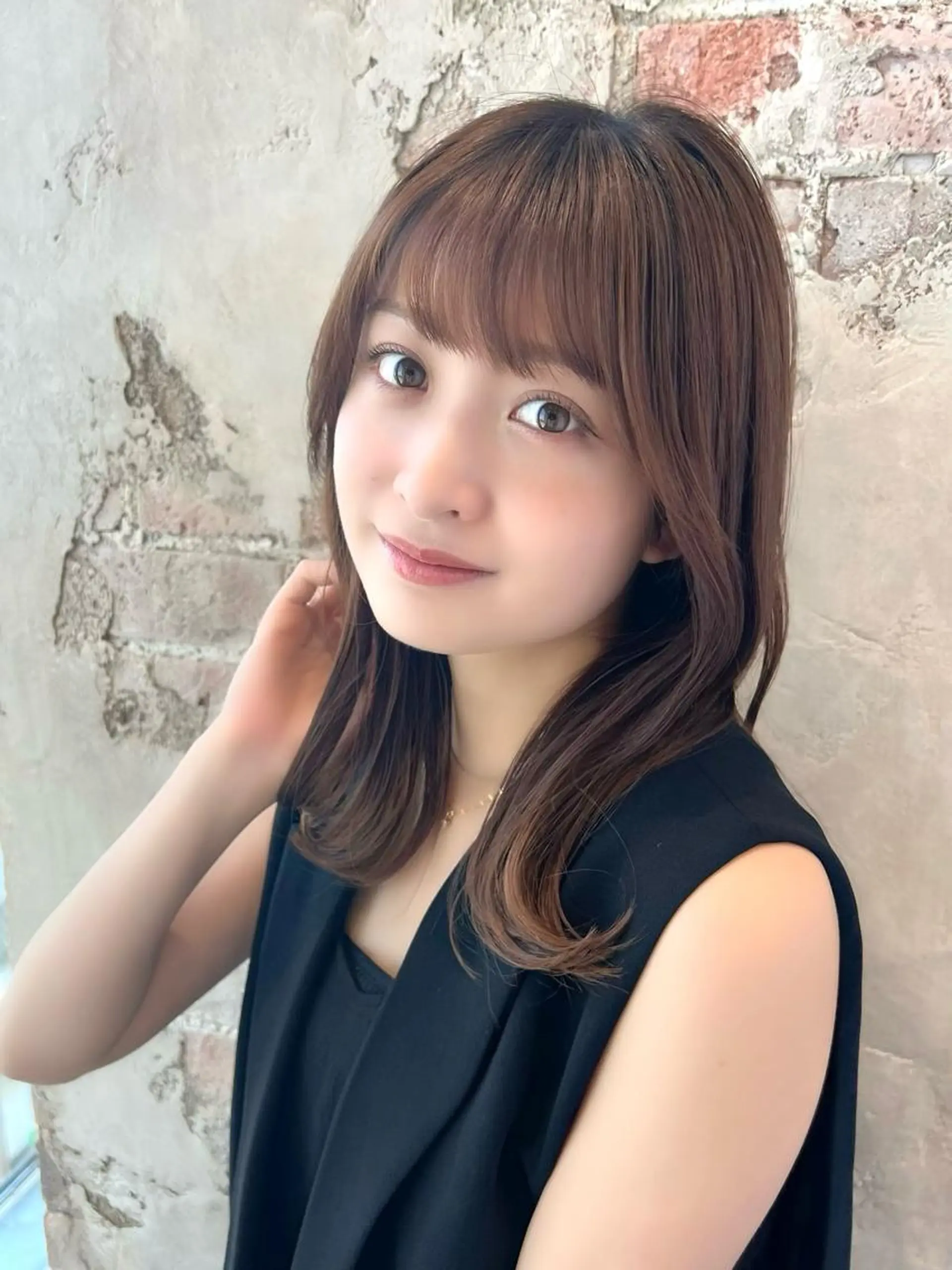セミロング カラー ベージュカラー ブラウンカラー くびれヘア 髪質改善 縮毛矯正 カット ヘアカラー トリートメント 🧡くびれヘア/前髪 顔周り🧡久原結衣のヘアスタイル