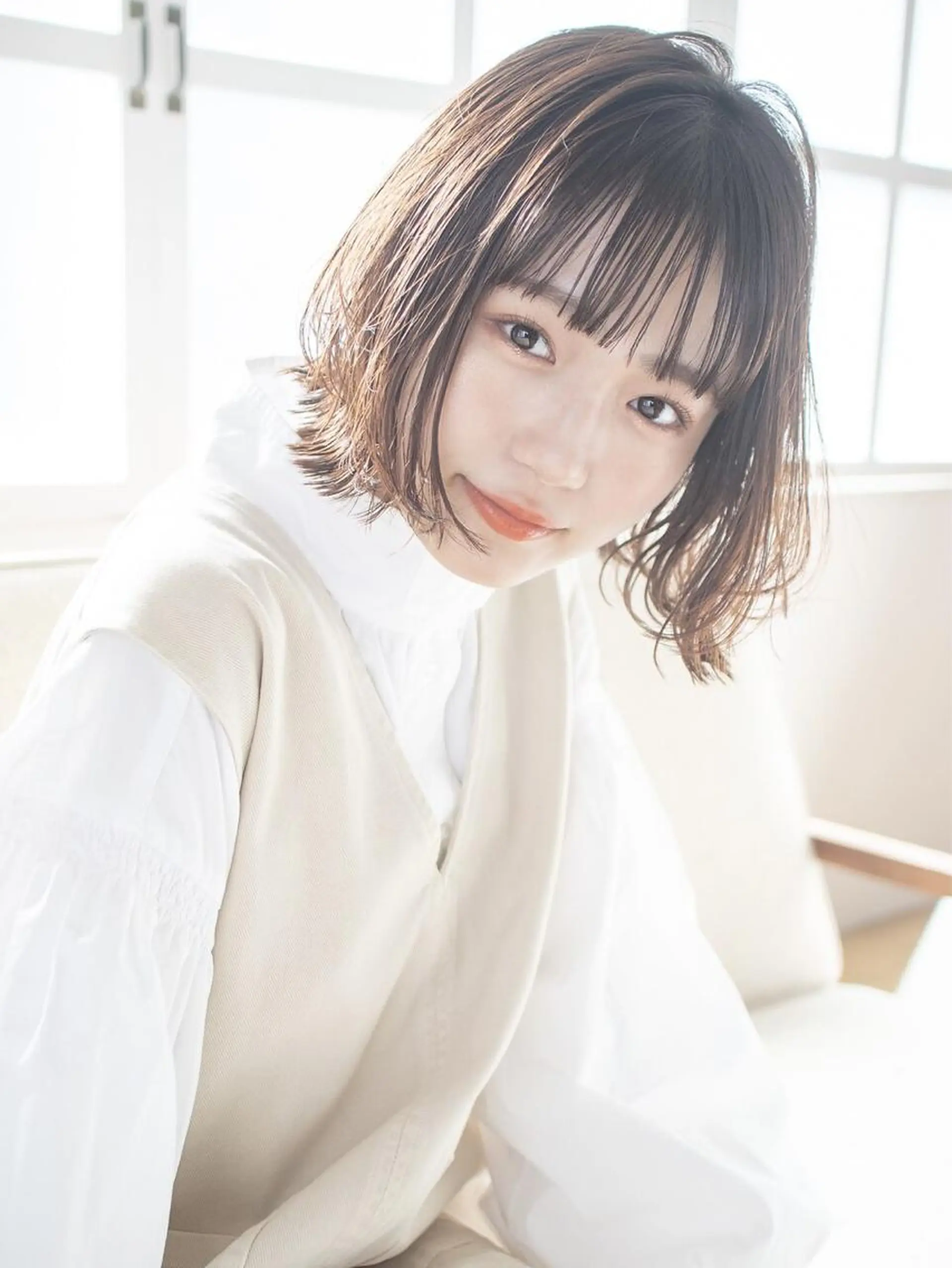 ミディアム カット ヘアカラー トリートメント 似合わせ×ハイトーン キドヨシキのヘアスタイル