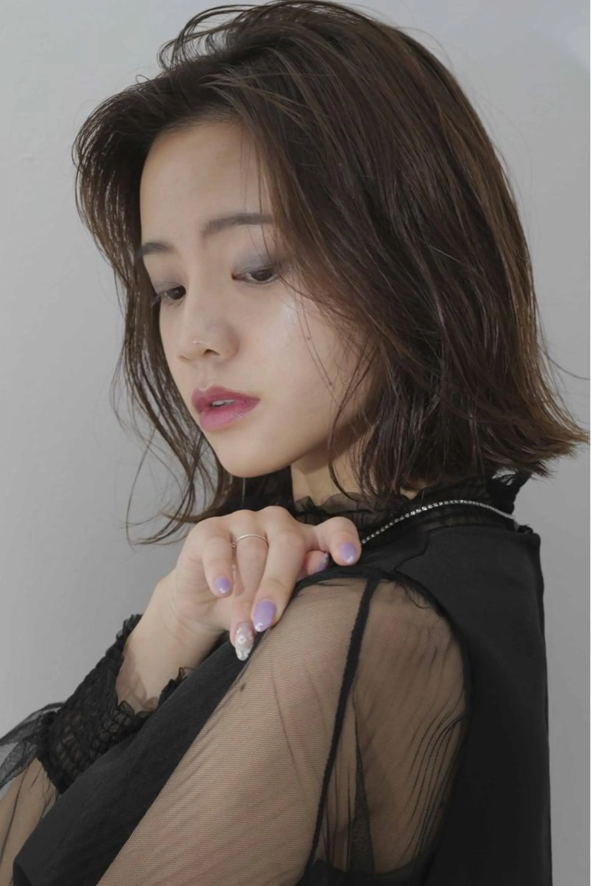 ミディアム 佃 知南のヘアスタイル
