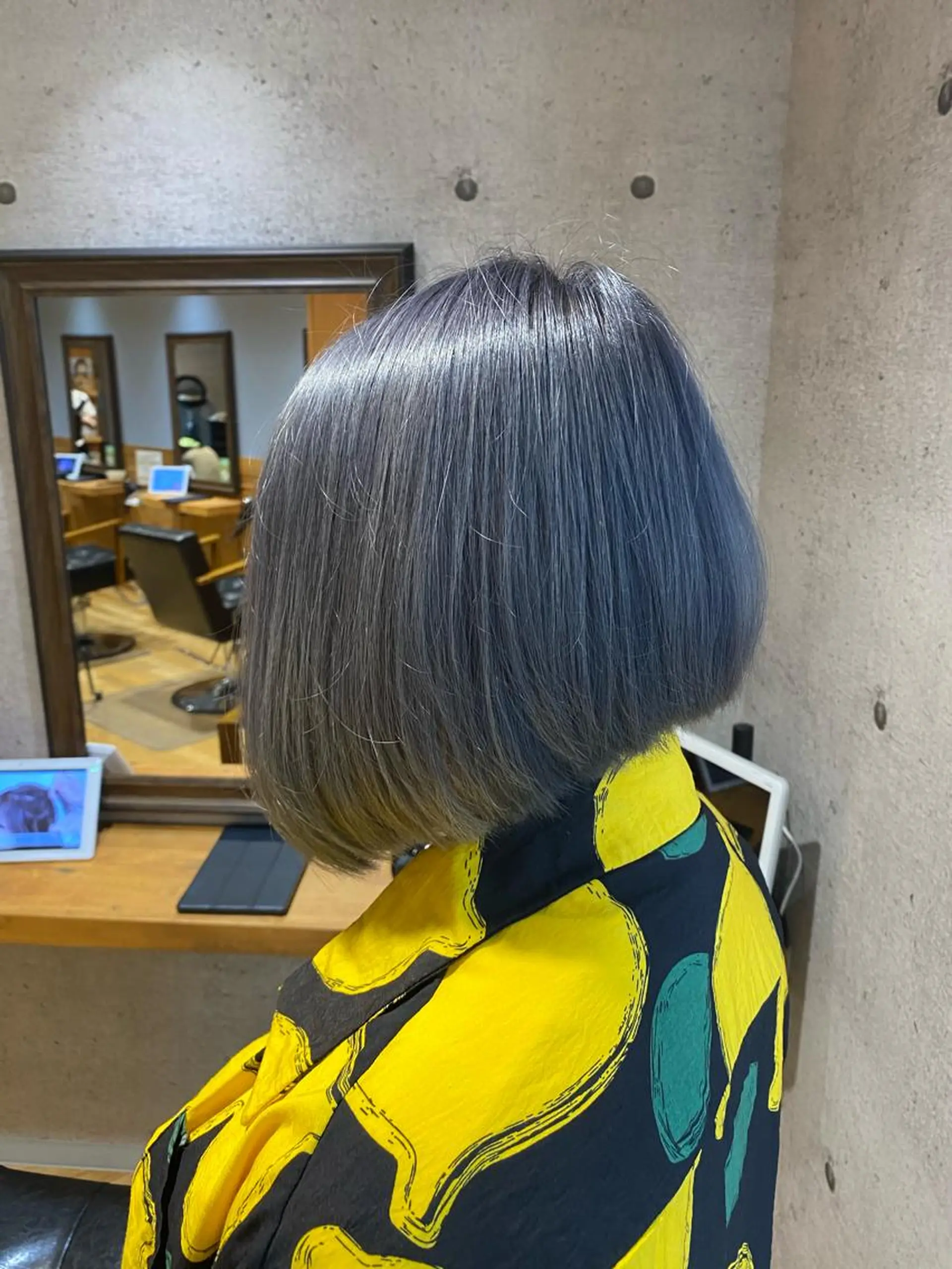 ショート カラー ブリーチ Ando Raycoのヘアスタイル