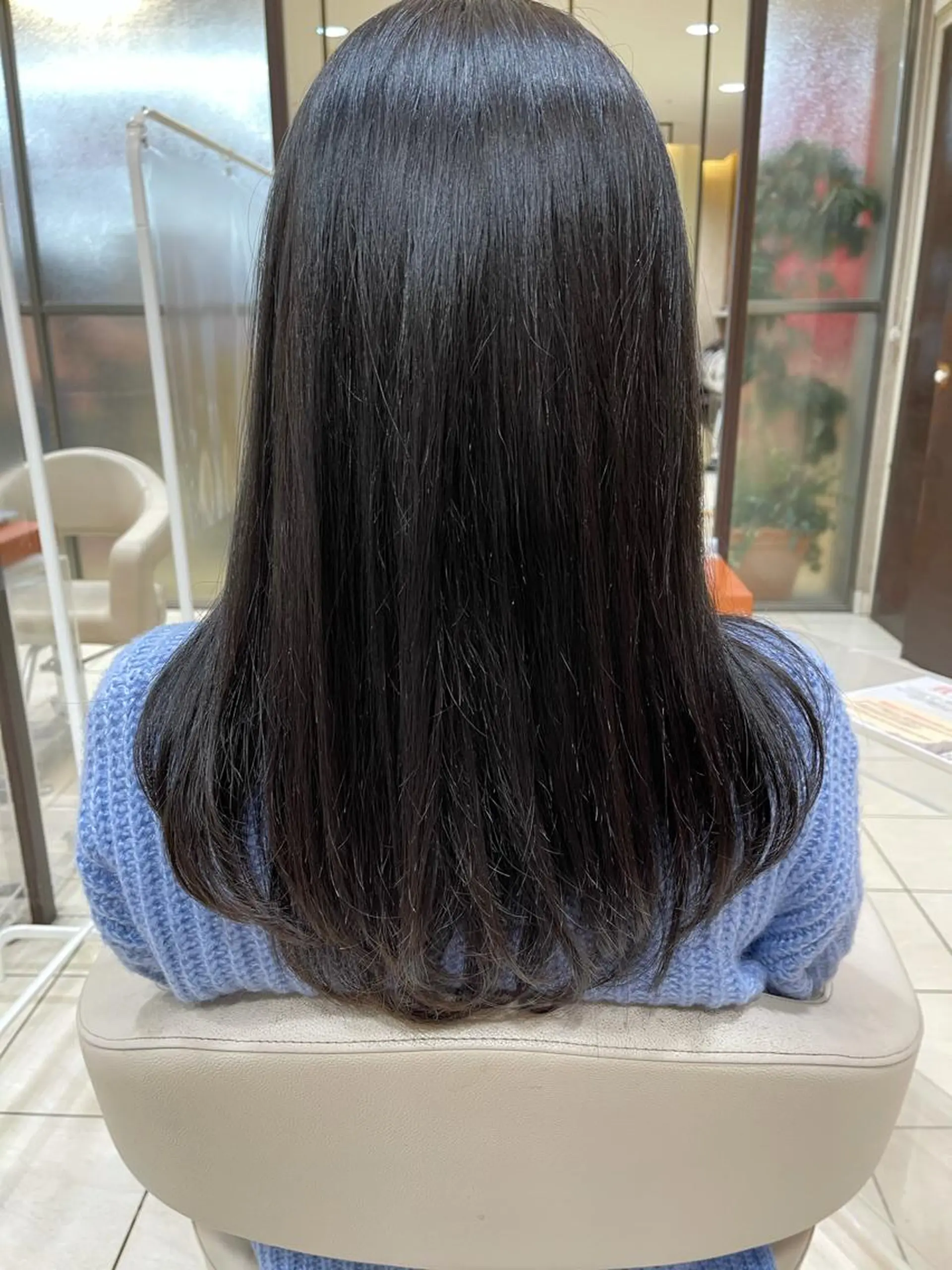 ロング カラー 黒髪 ブルーカラー ブルーブラック カネヒラ リョウスケのヘアスタイル