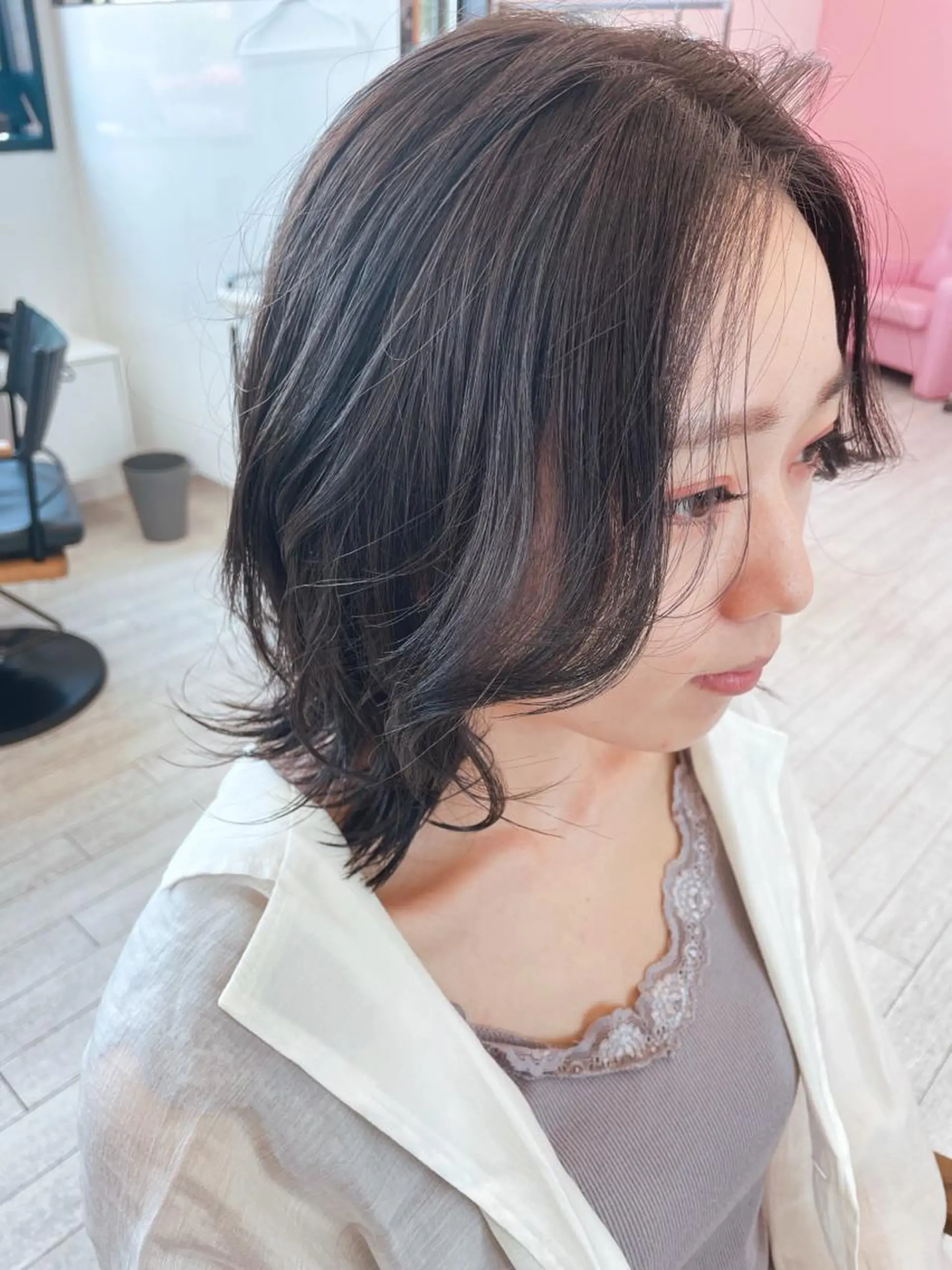 ミディアム カラー saito .のヘアスタイル