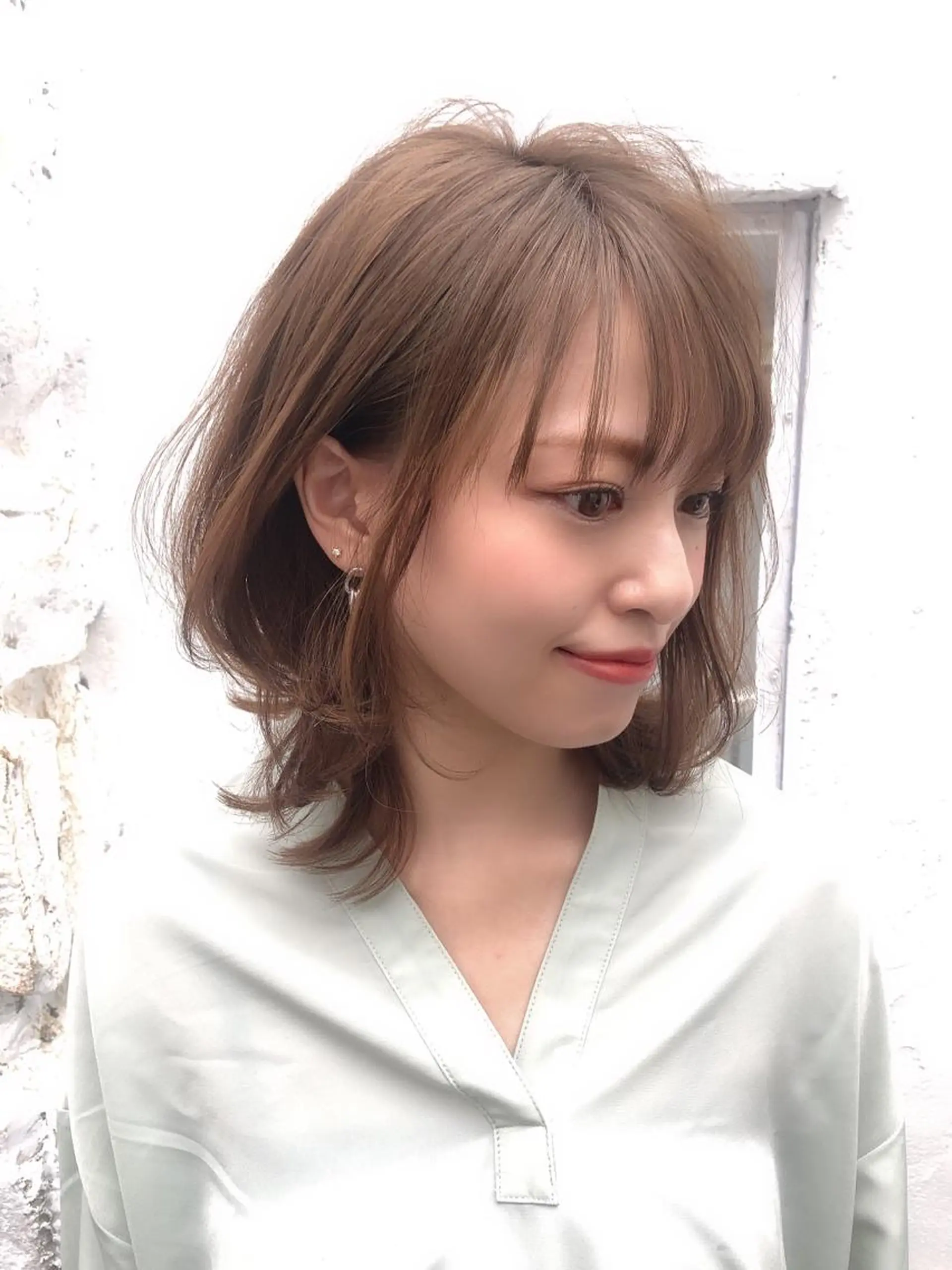 ミディアム カラー パーマ ヘアアレンジ グレージュ ミルクティーグレージュ ヘアカラー トリートメント ヘアセット Londideal 高橋ヒロシのヘアスタイル