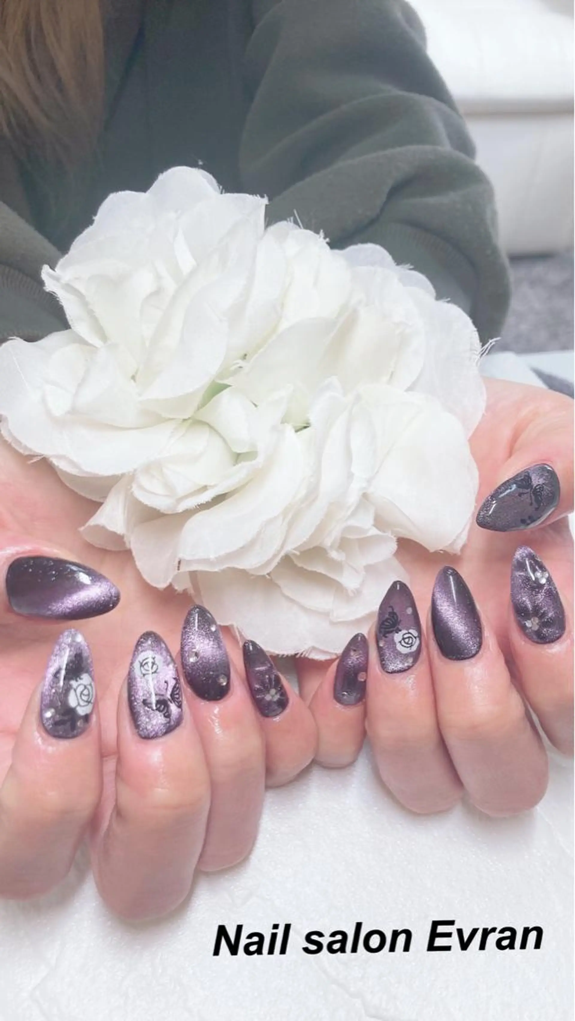 ネイル マグネットネイル ハンドネイル Nail salon Evranのネイルデザイン