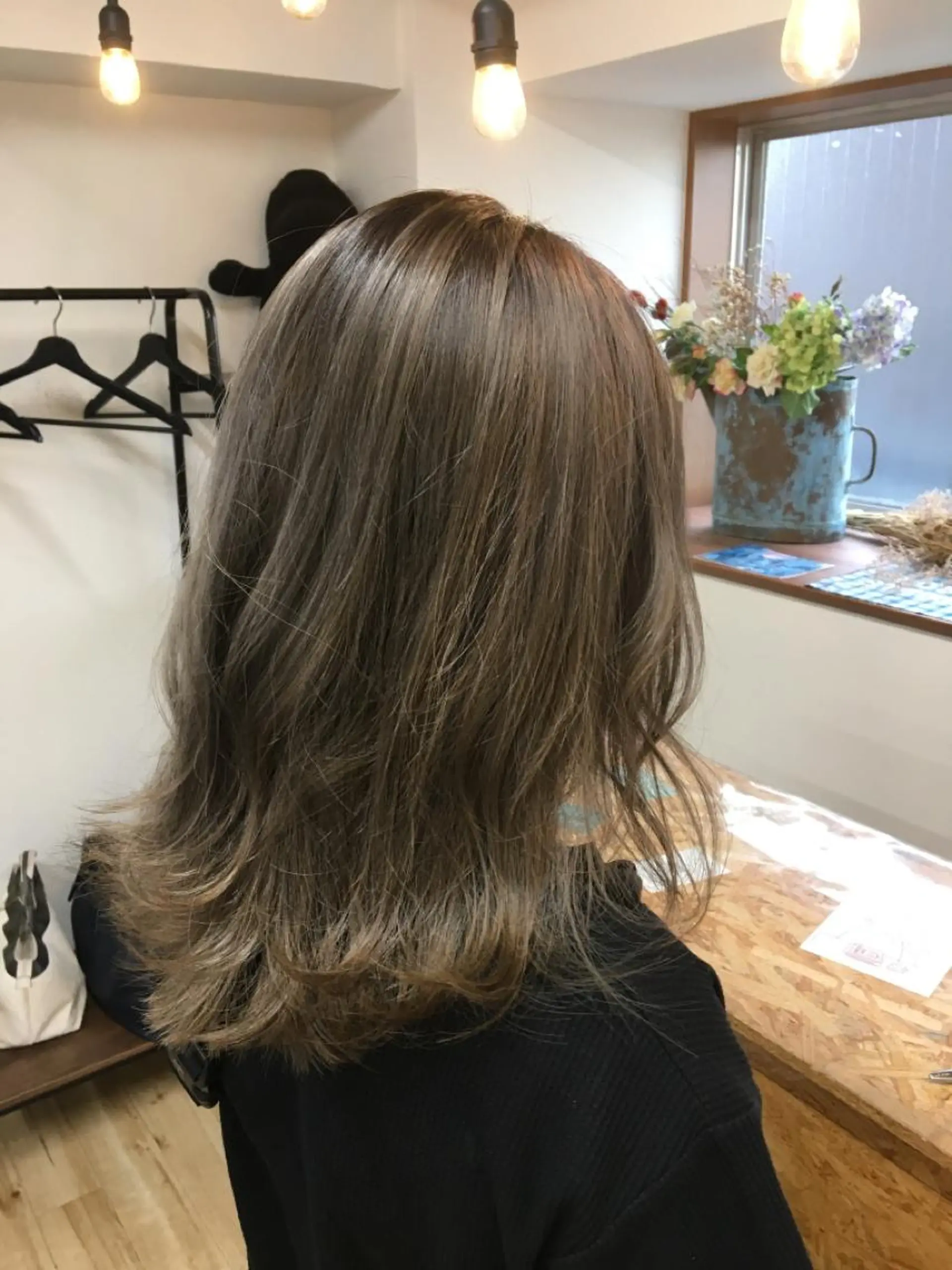 セミロング マツエク・マツパ ヘアカラー トリートメント current所属・🌈透明感カラー🌈 レイヤー🌈髙橋優也のヘアスタイル