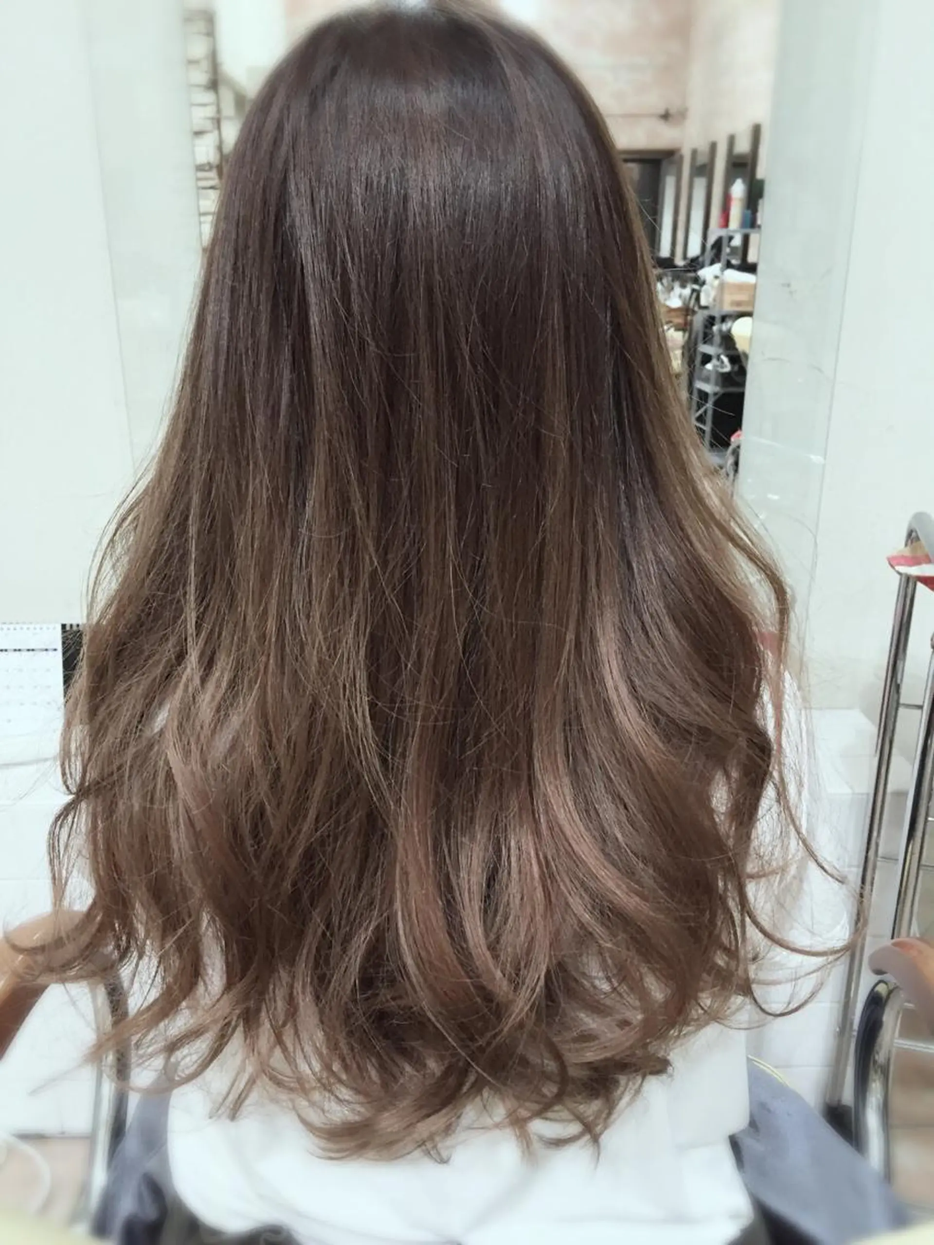 ロング カラー グラデーションカラー 今里 弘樹のヘアスタイル