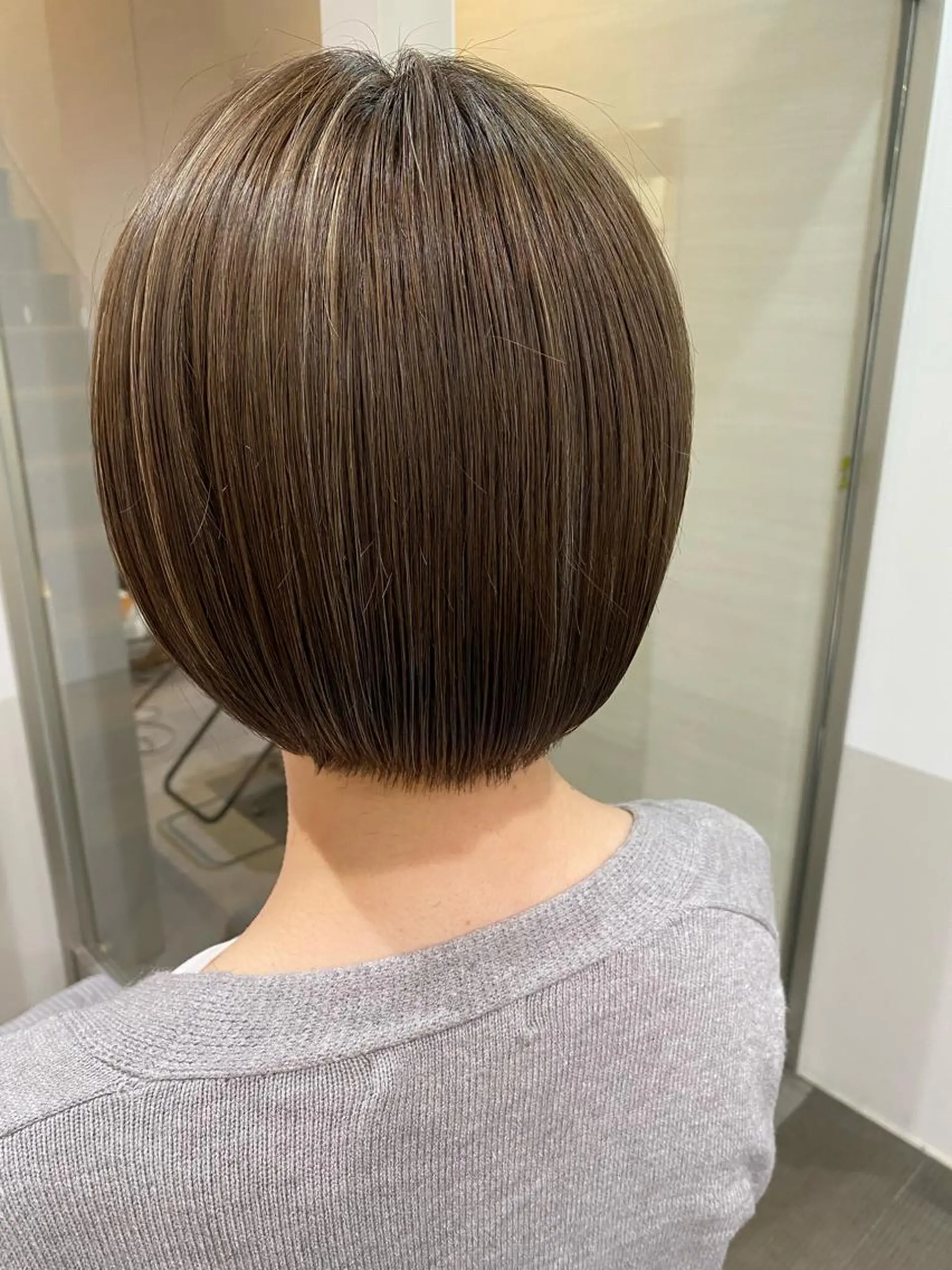 ショート 伸ばしかけ 顔まわりカラー特化 赤津百合絵のヘアスタイル