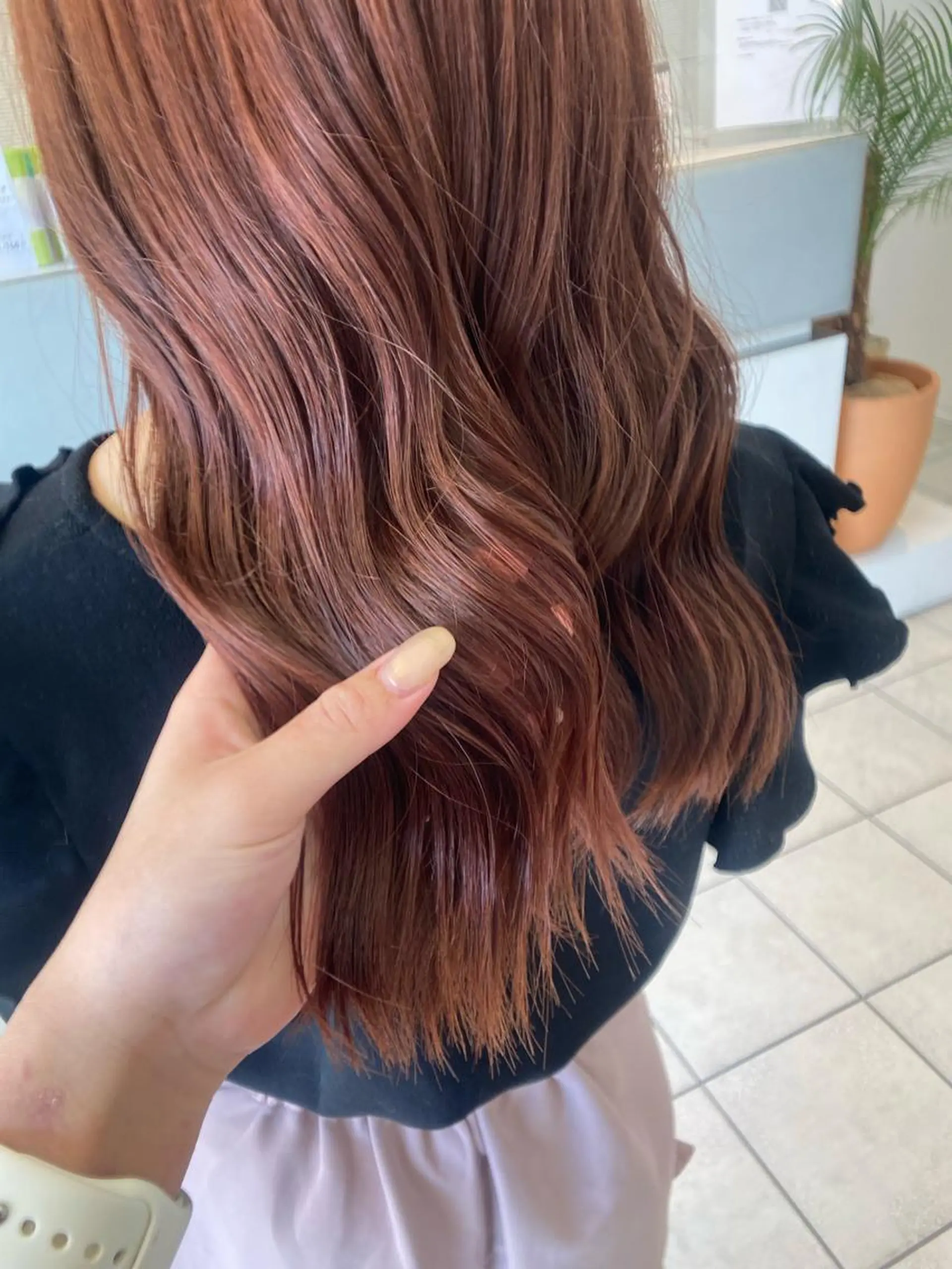 ロング カラー ヘアアレンジ ブリーチ ブラウンカラー ブリーチなしカラー ピンクカラー ピンクブラウン ヘアカラー Cloe 梅田所属・🌼北口 絢🌼のヘアスタイル