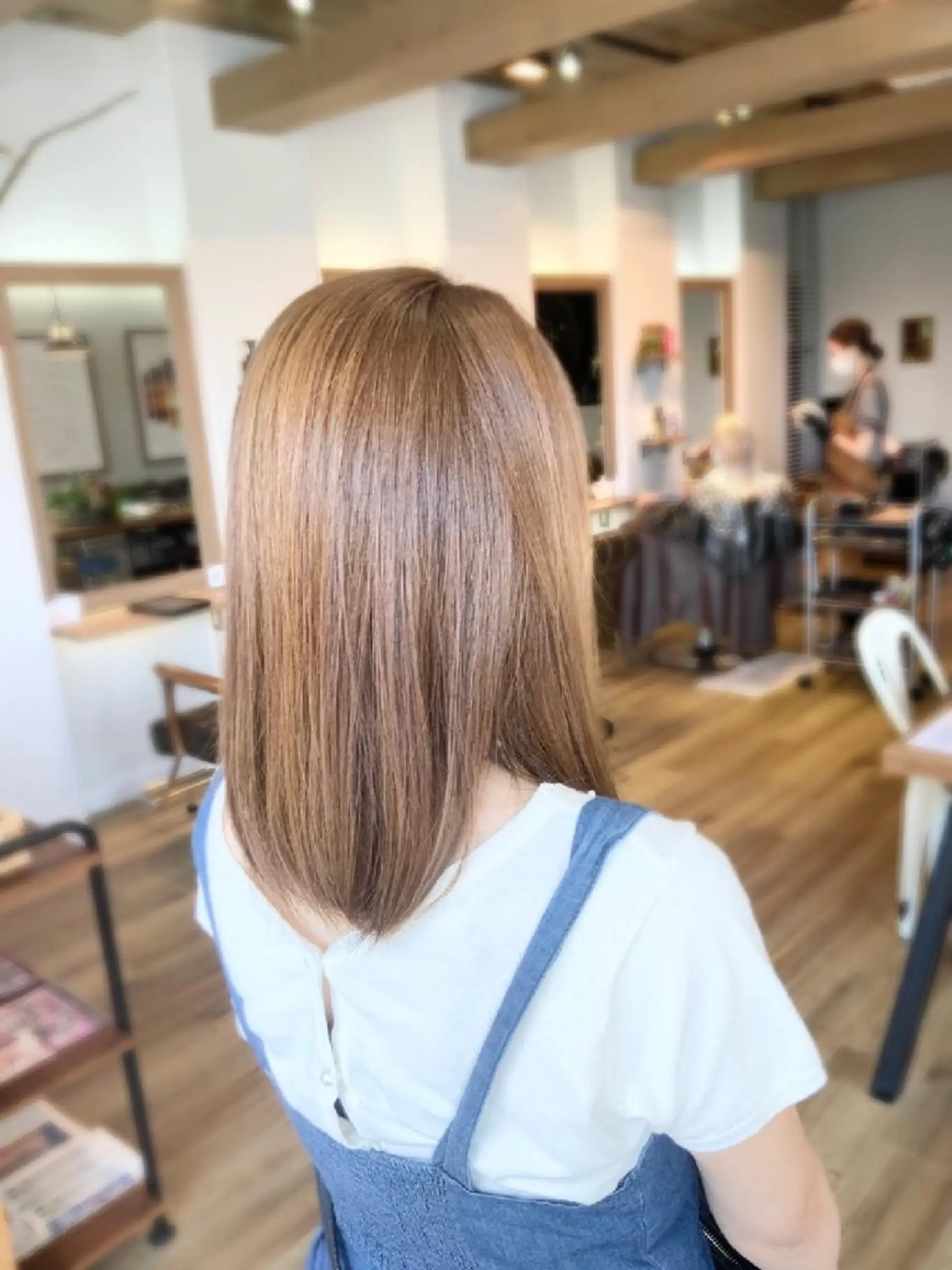 カラー ベージュカラー カット ヘアカラー トリートメント 堀 望美のヘアスタイル