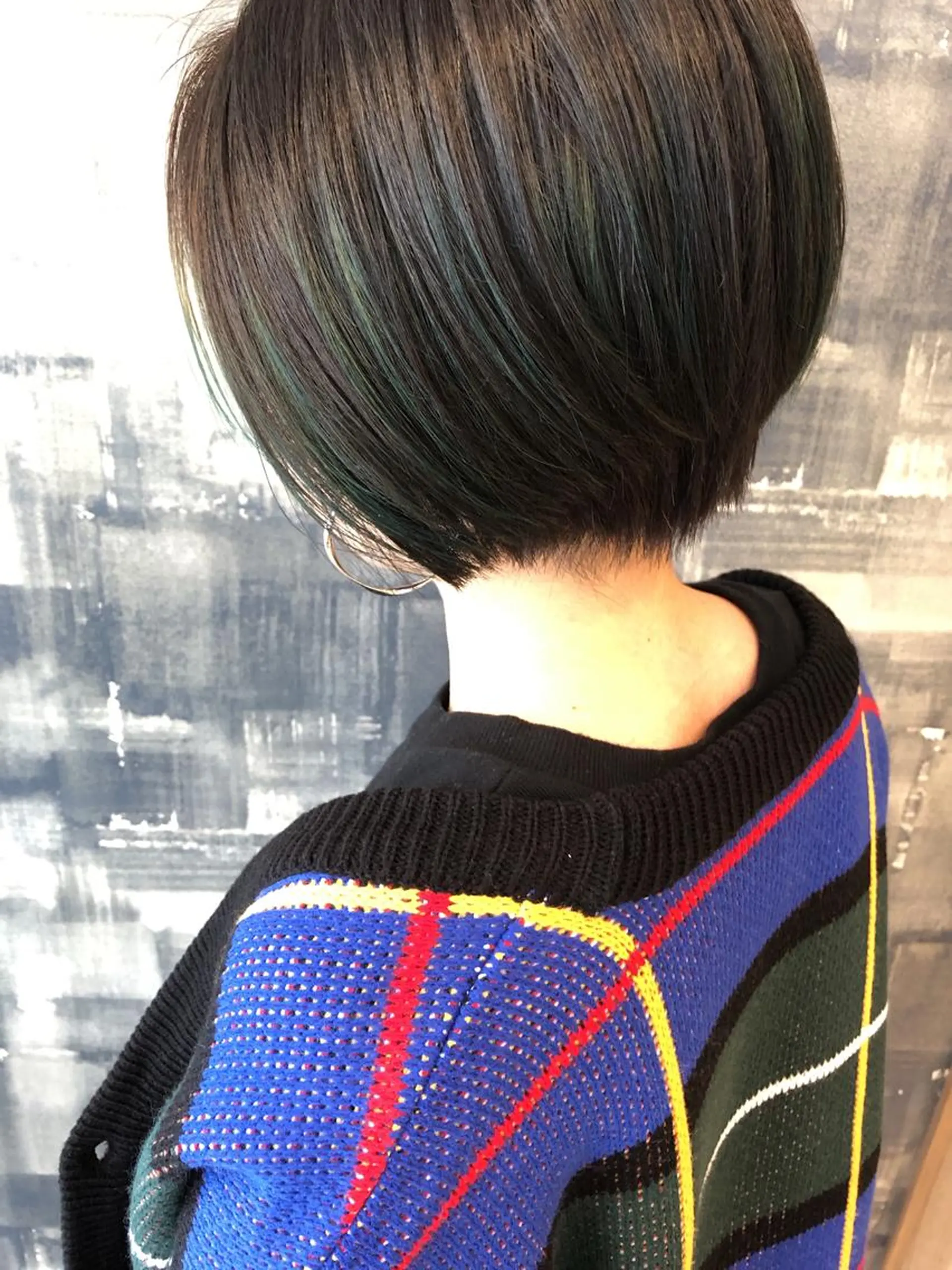 ショート カラー ブルーカラー ハイライトカラー ハイライト ショートヘア hair  design  ALBERO所属・日高 香織のヘアスタイル