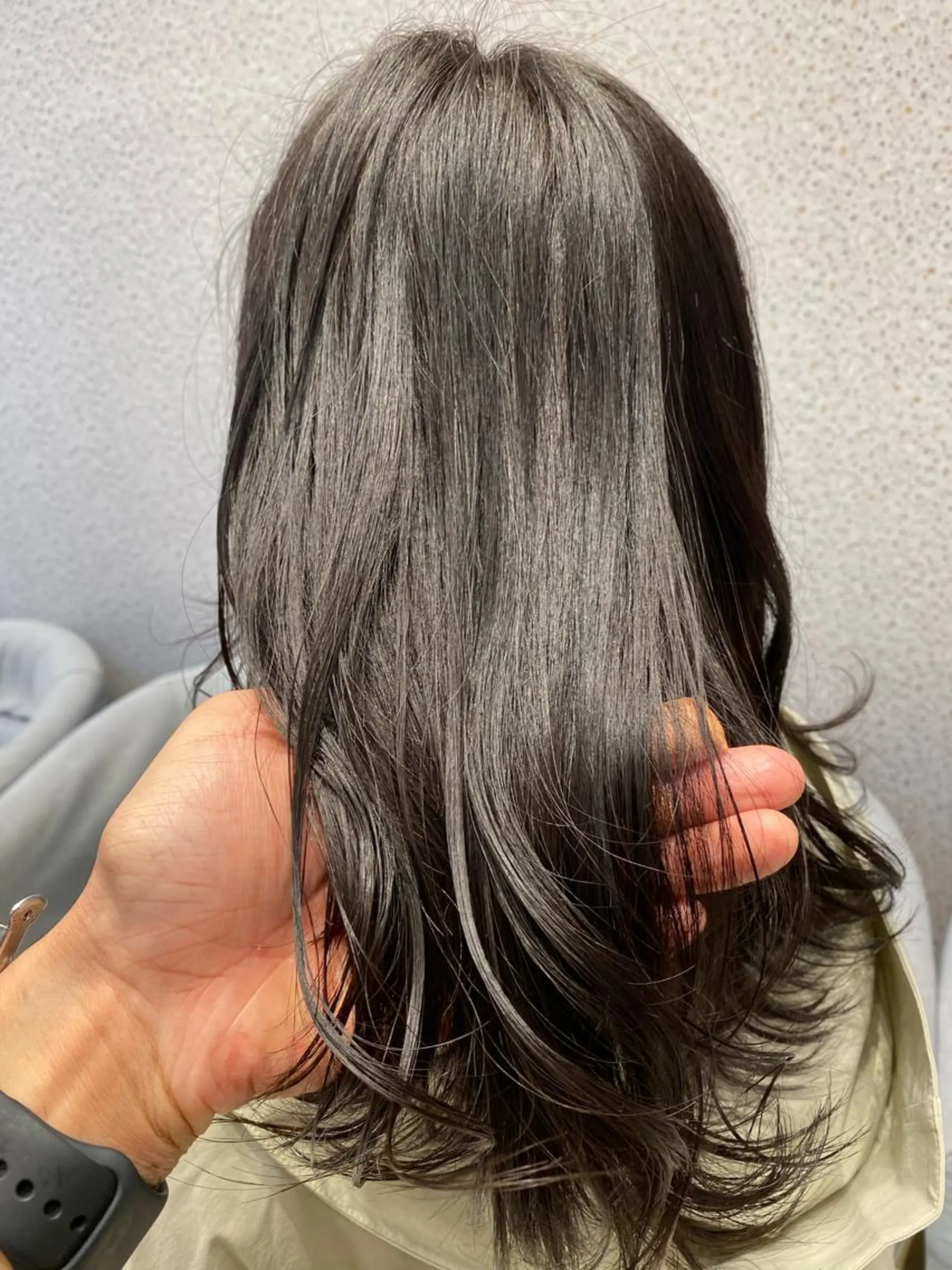 セミロング カラー 黒髪 Kou所属・💜髪質改善美髪💜 星野清光のヘアスタイル