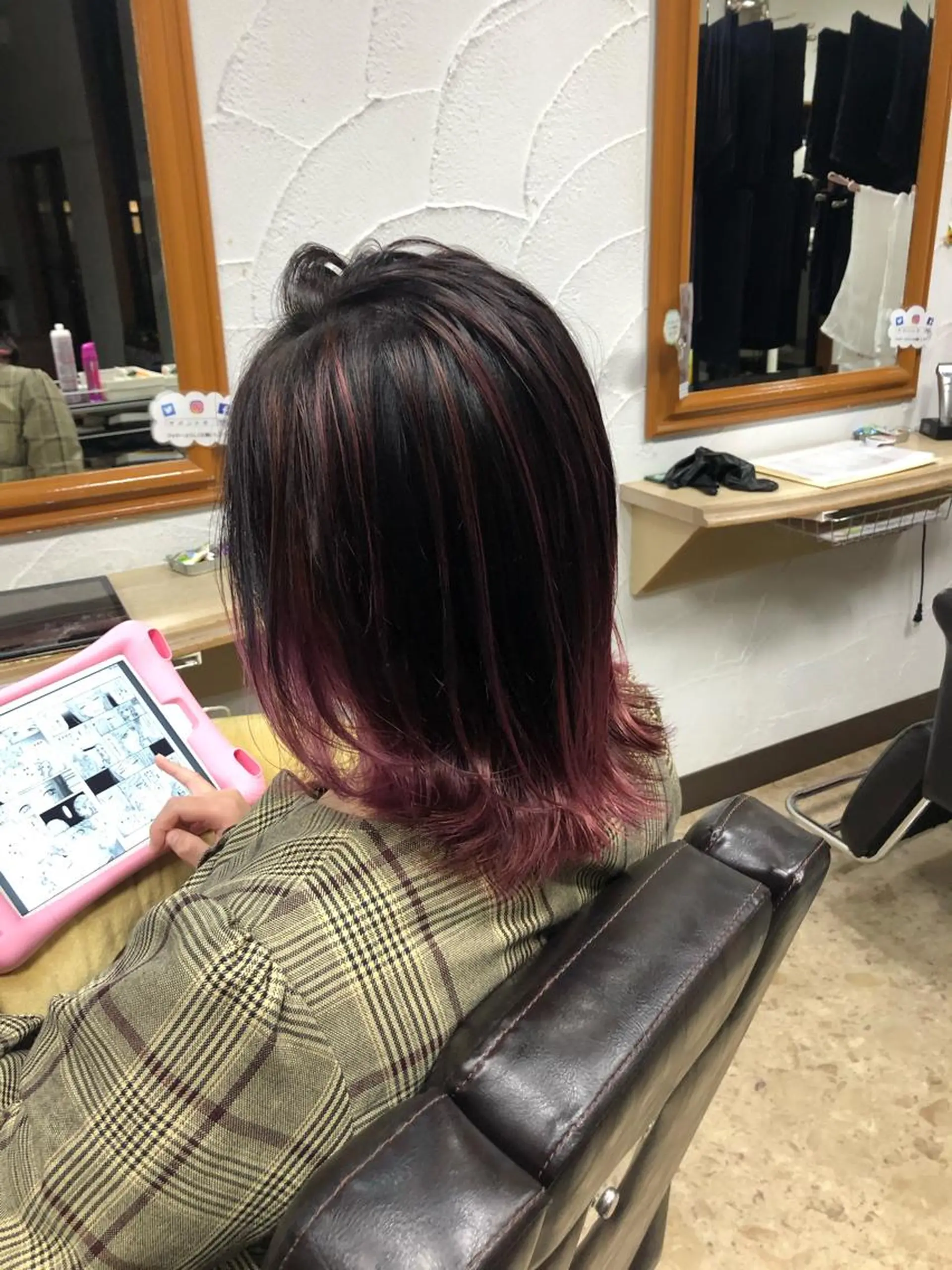 ミディアム レイヤーカット サロントモ所属・小松崎 咲楽のヘアスタイル