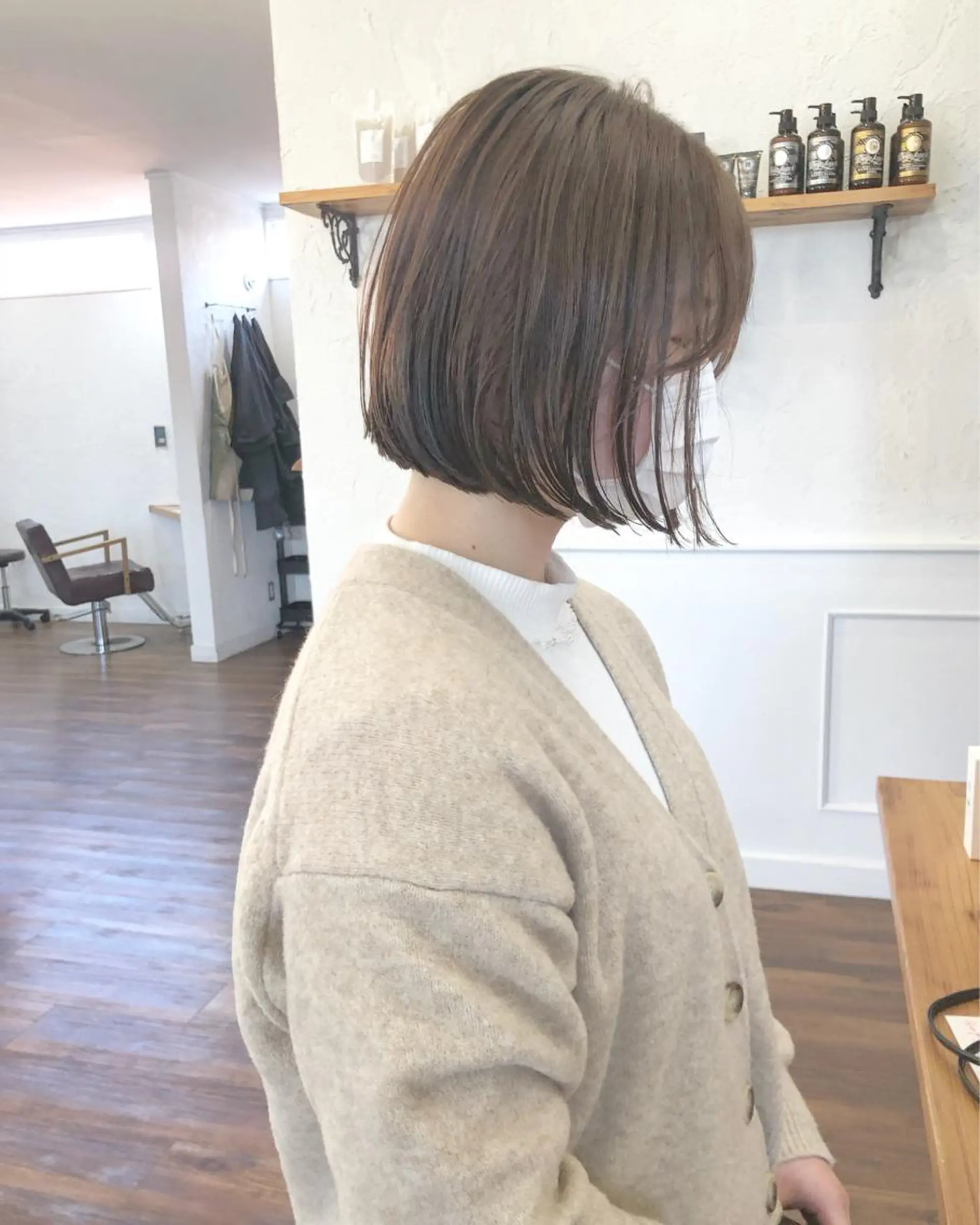 ショート カラー ベージュカラー ミルクティーベージュ ボブ ヘアカラー トリートメント 江原 彩華のヘアスタイル