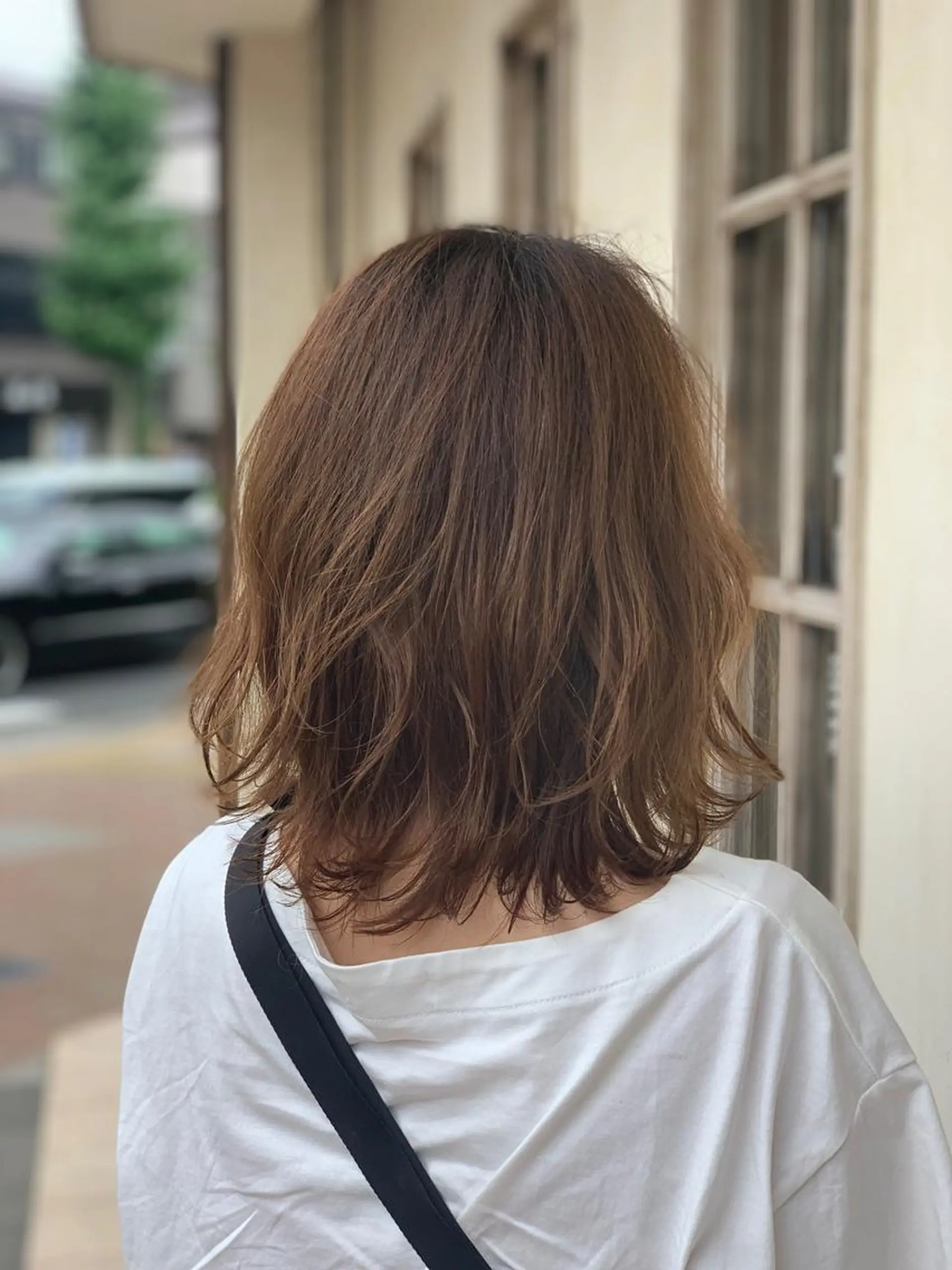 ミディアム カラー レイヤーカット 森 早希絵のヘアスタイル
