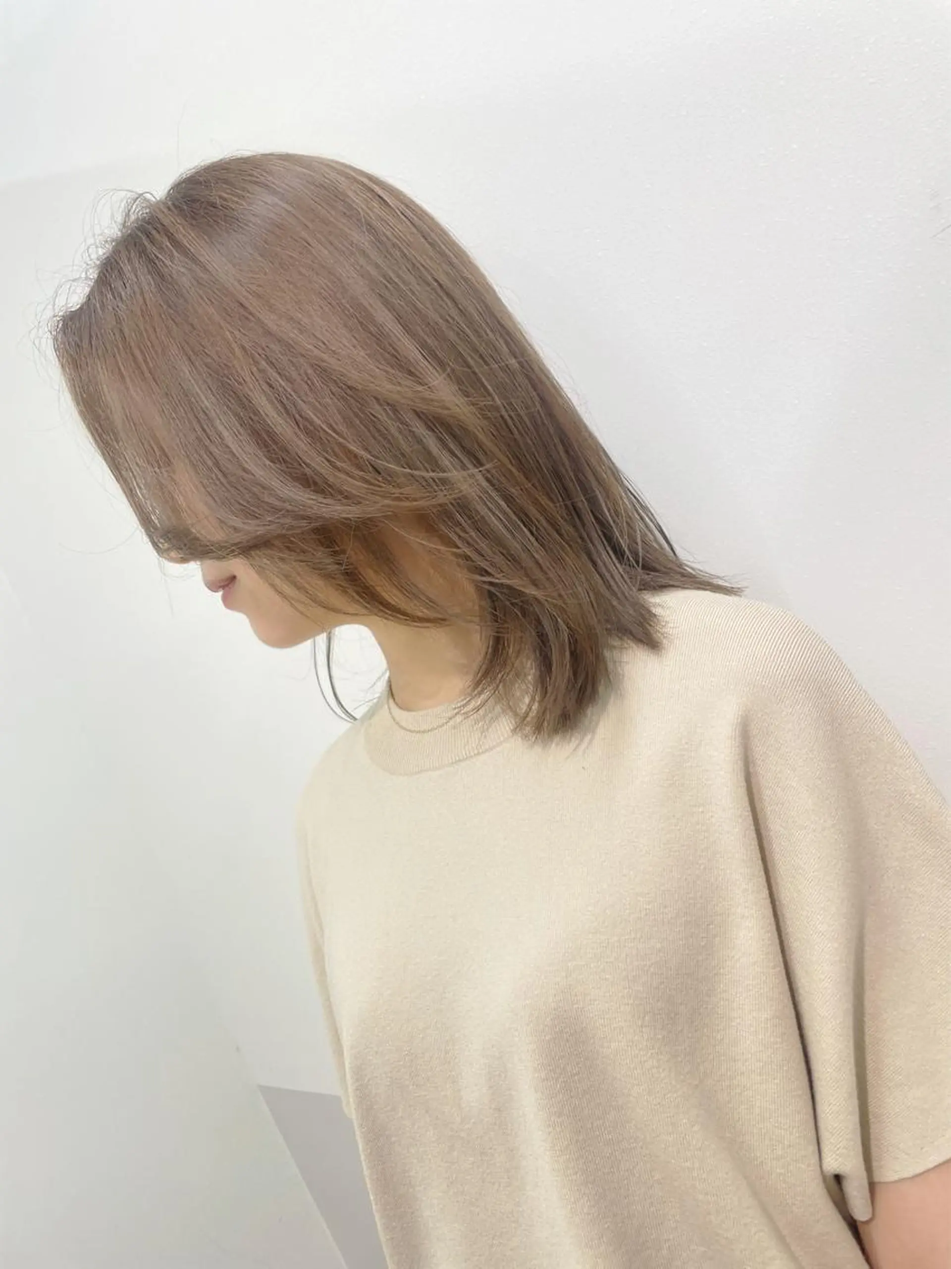 ミディアム カラー HARUNA🤍 色持ち良いツヤ髪のヘアスタイル