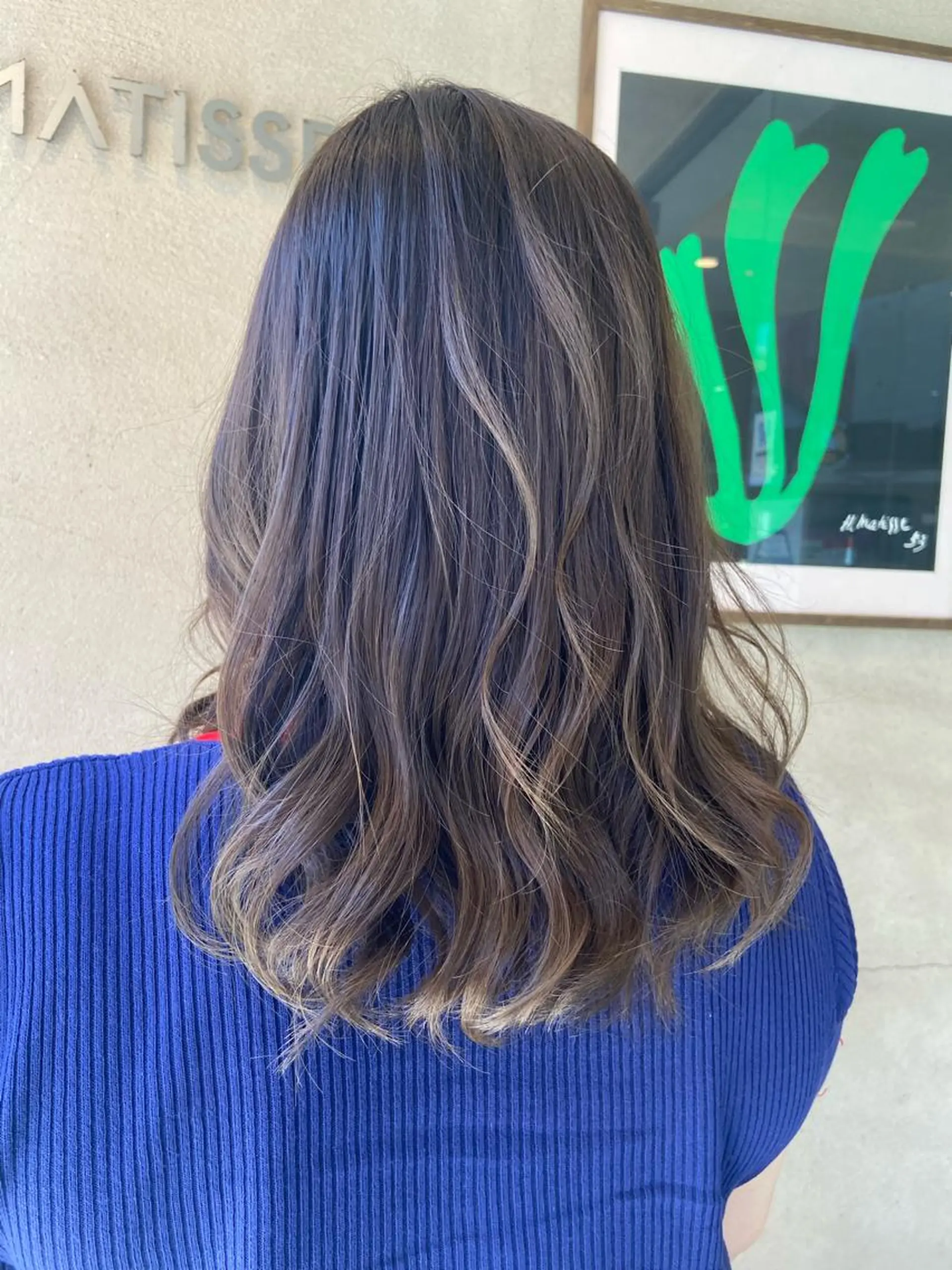 セミロング 淺谷 美紀のヘアスタイル