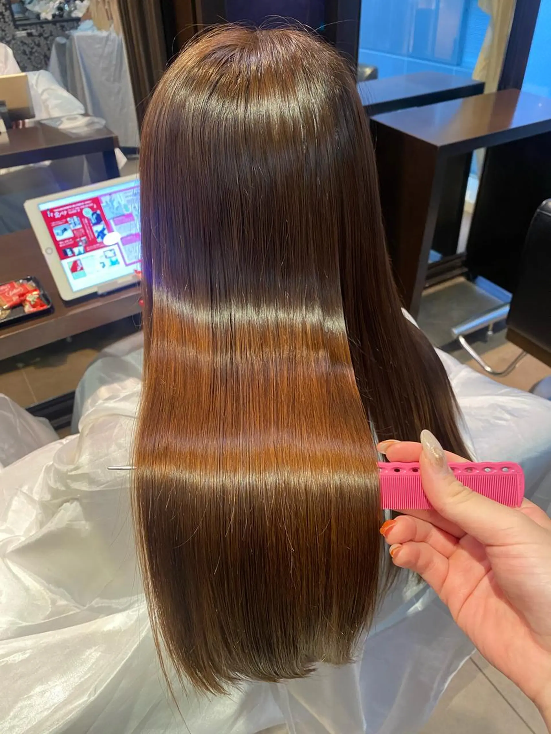 ロング 山川 玲奈のヘアスタイル