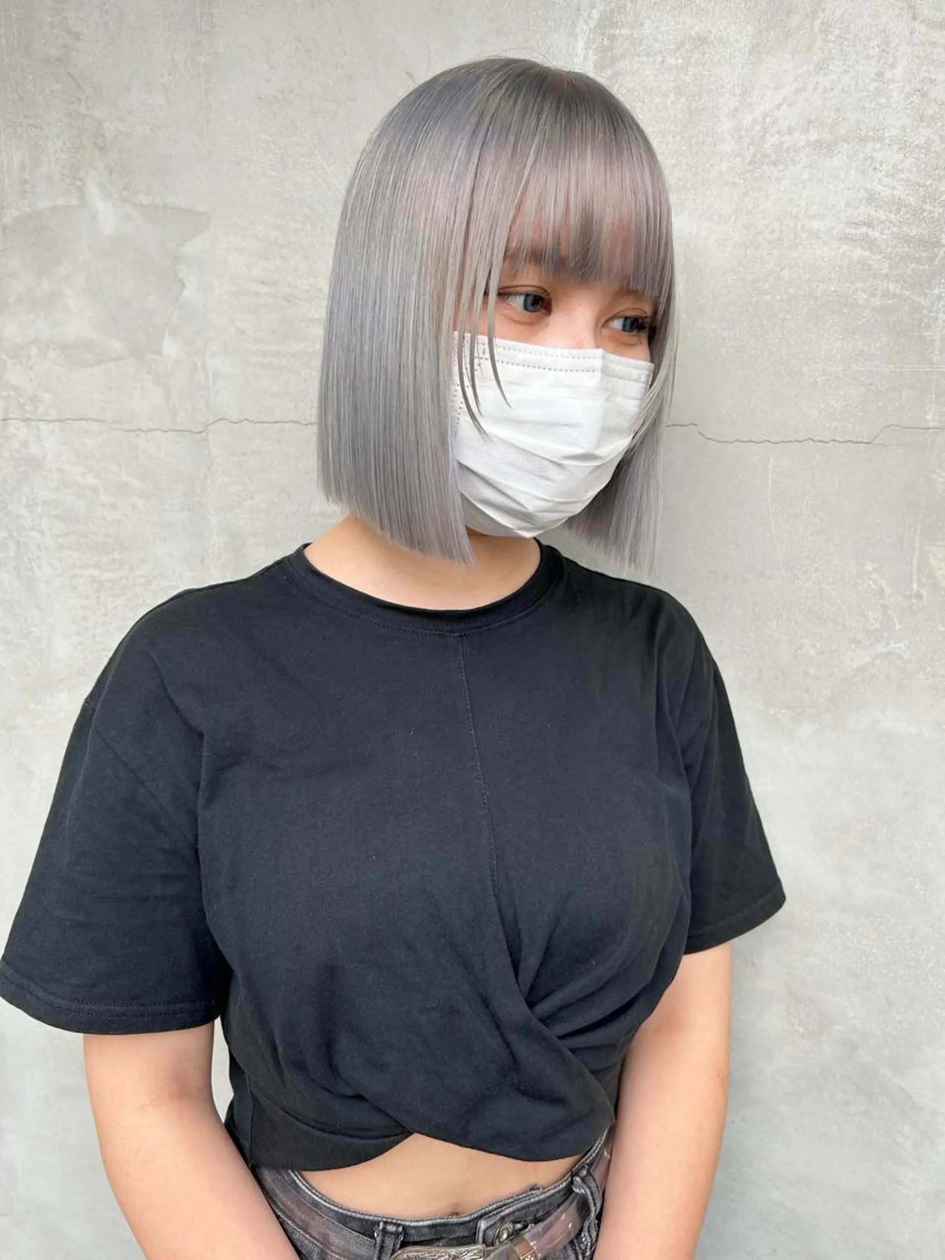 ショート カラー ハイトーンカラー シルバー カット ヘアカラー トリートメント 🧸艶々韓国ヘア 🧁mizunaのヘアスタイル