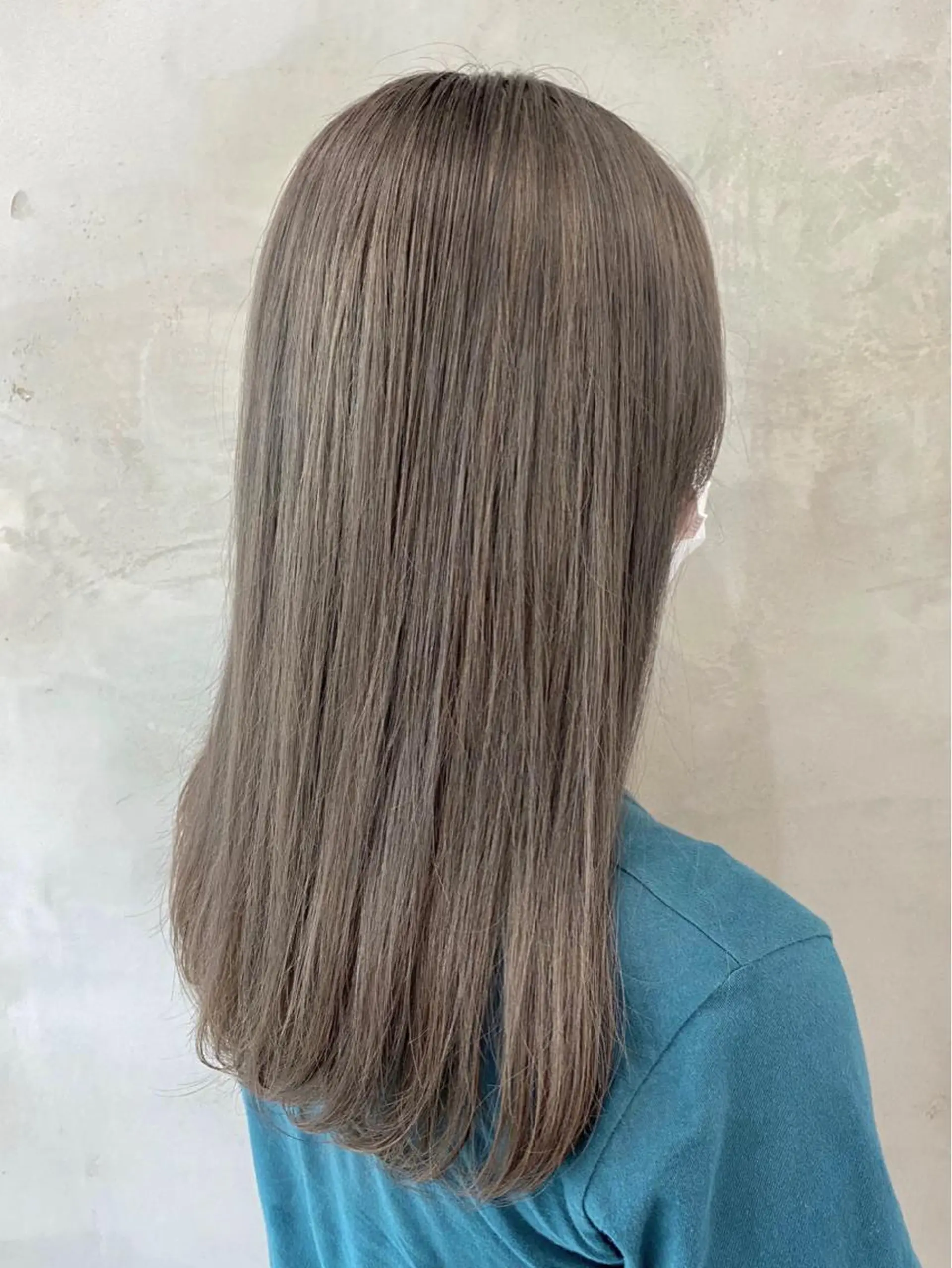 ロング カラー ブリーチ グレージュ ヘアカラー トリートメント pesca 長町南店 OIKAWAのヘアスタイル