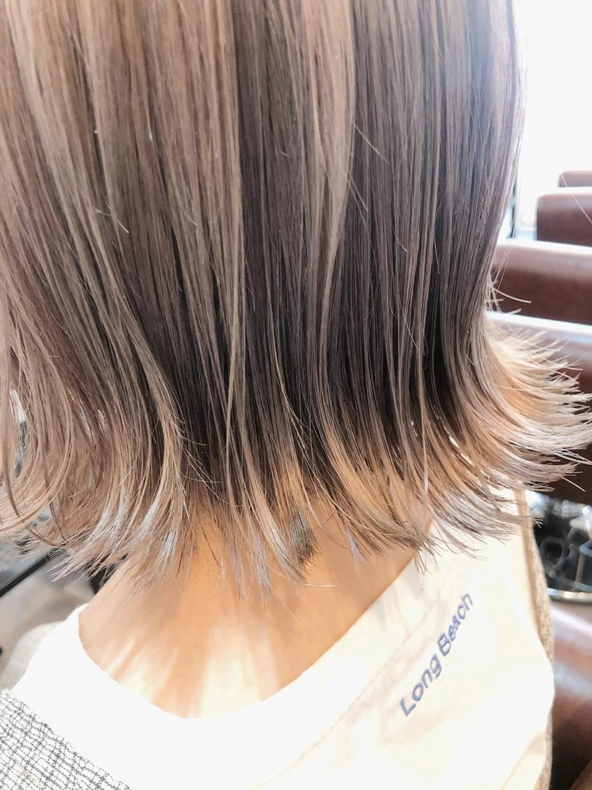 ショート カラー カット ヘアカラー トリートメント 出雲 莉奈のヘアスタイル