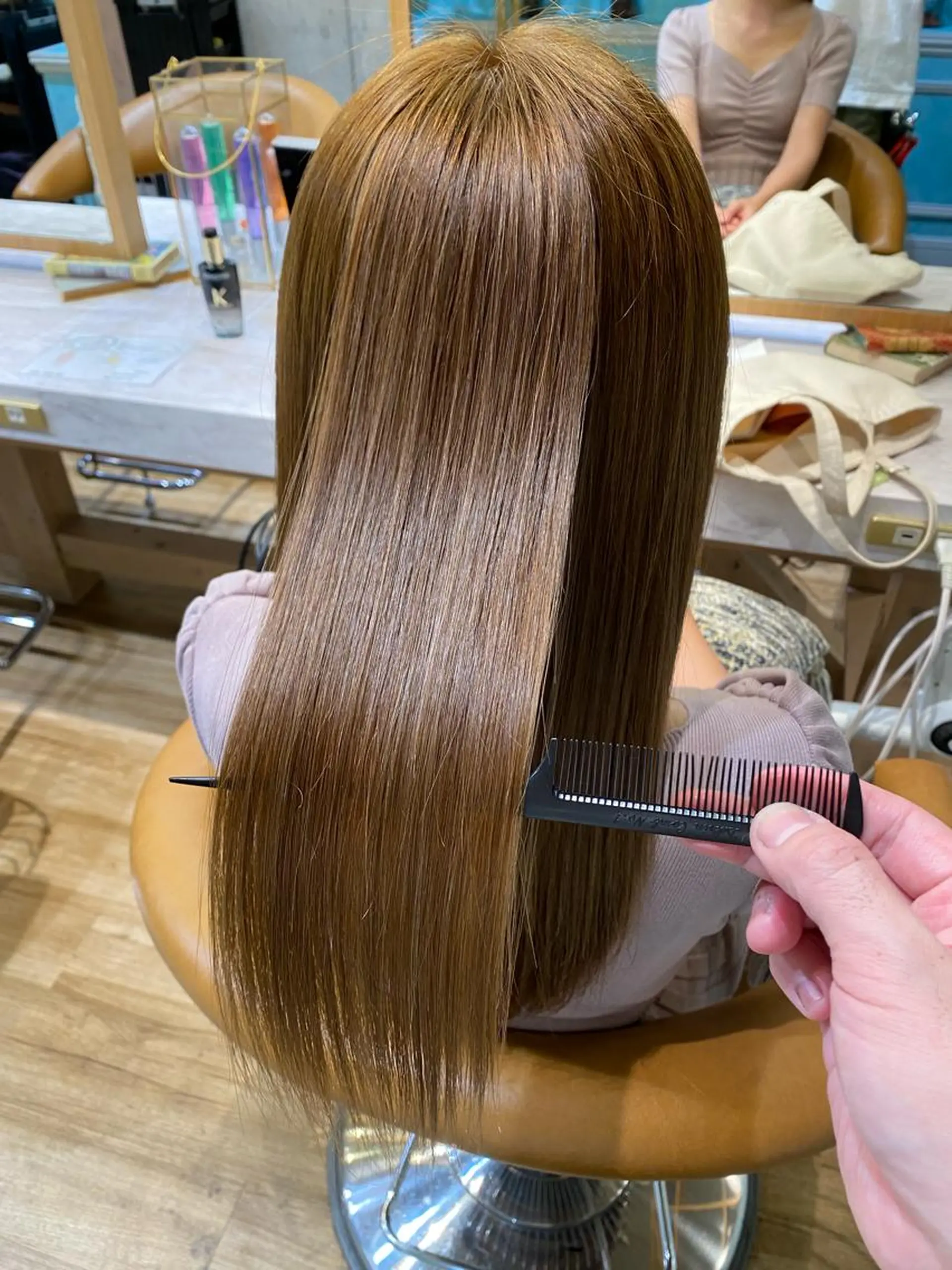 ロング 縮毛矯正 カット ヘアカラー 縮毛矯正 トリートメント 山本翔一郎 韓国顔周りレイヤーのヘアスタイル