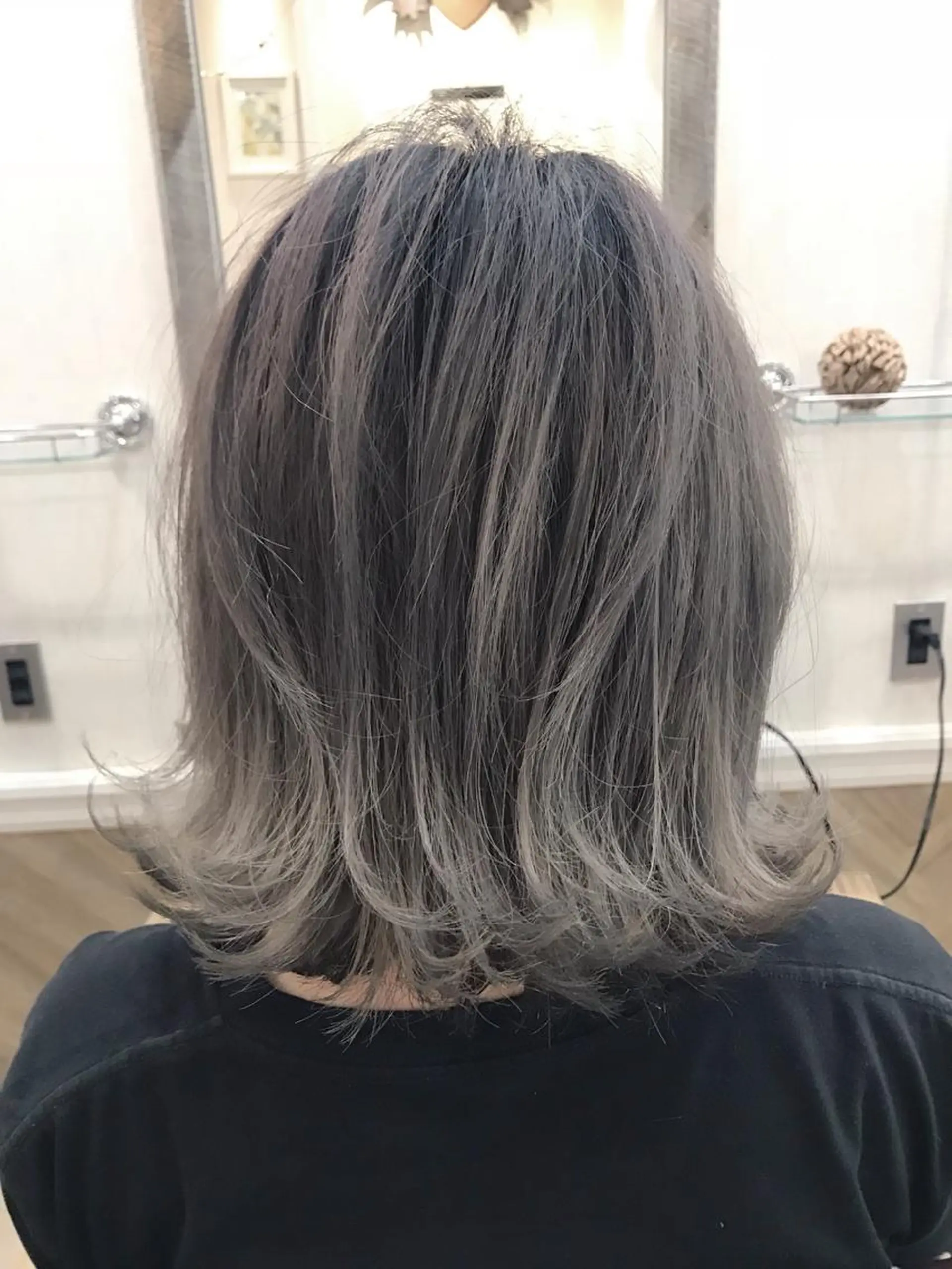 ミディアム レイヤーカット Sabby所属・氏川洸希 パーマのヘアスタイル