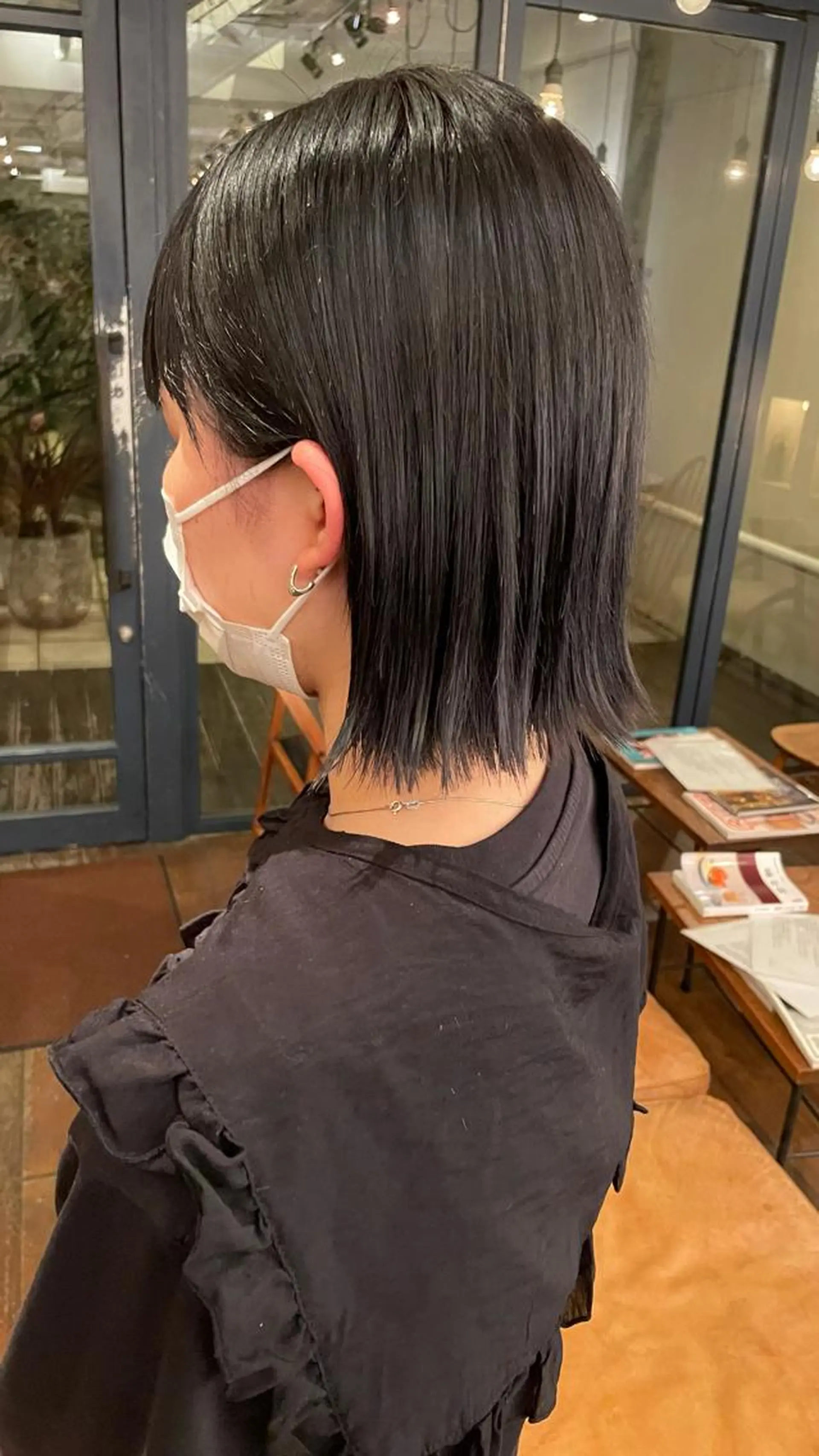 ミディアム カラー 切りっぱなしボブ ボブ 外ハネヘア MAKE'S所属・石坂 暢大のヘアスタイル