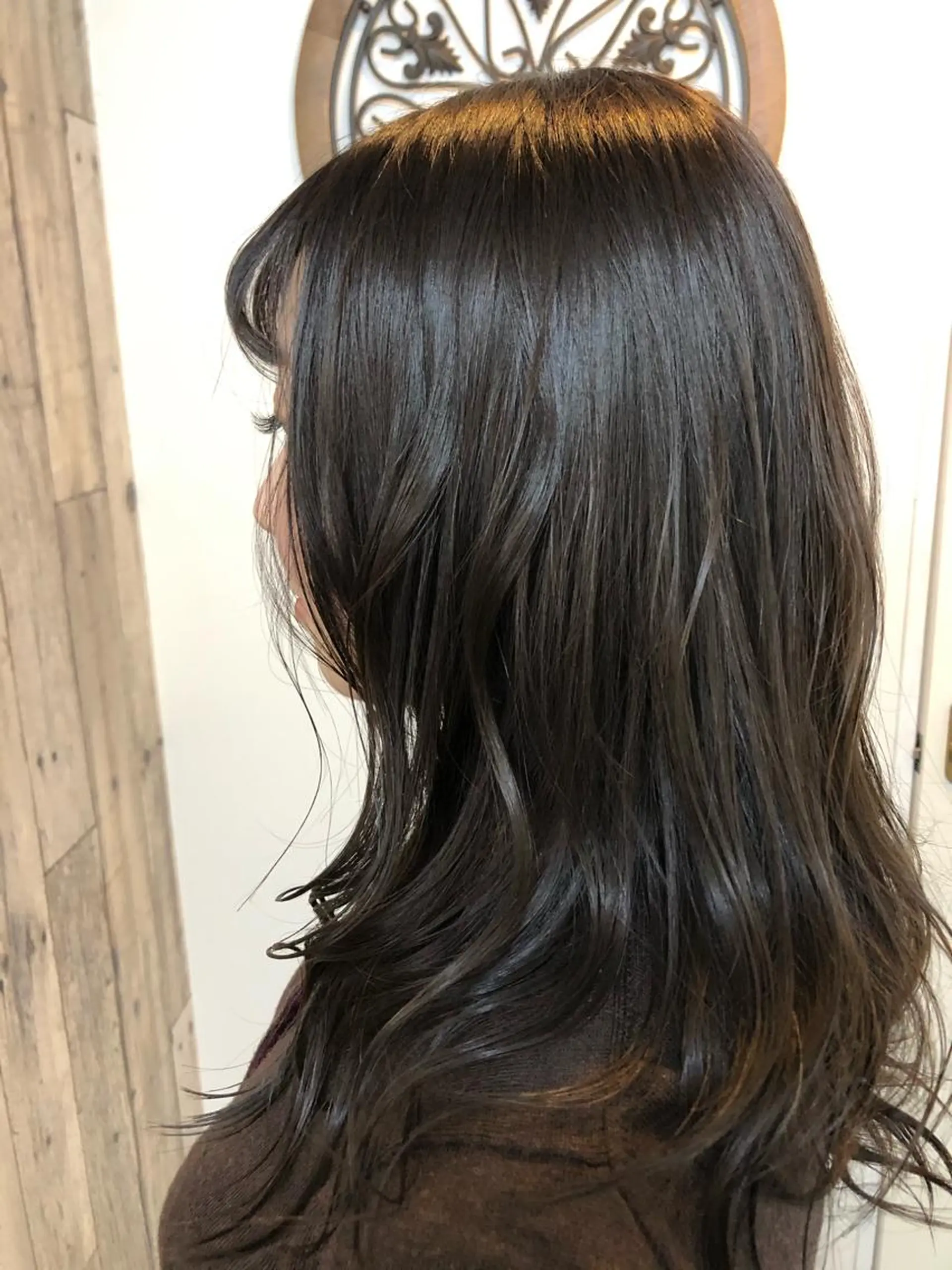 ロング カラー 透明感カラー グレージュ ATOLL所属・ATOLL 武藤のヘアスタイル