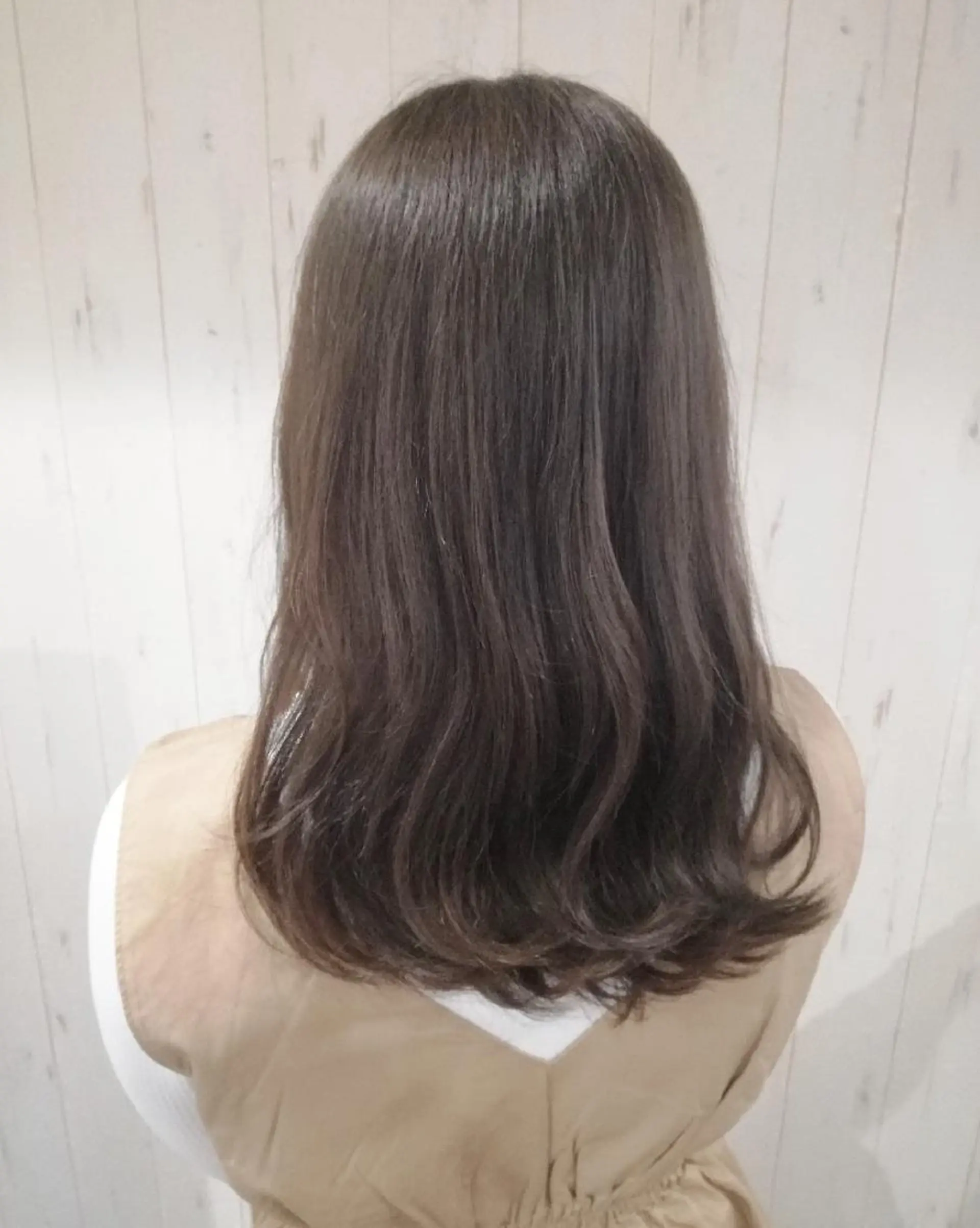 セミロング カラー ベージュカラー 西川 敏夫のヘアスタイル