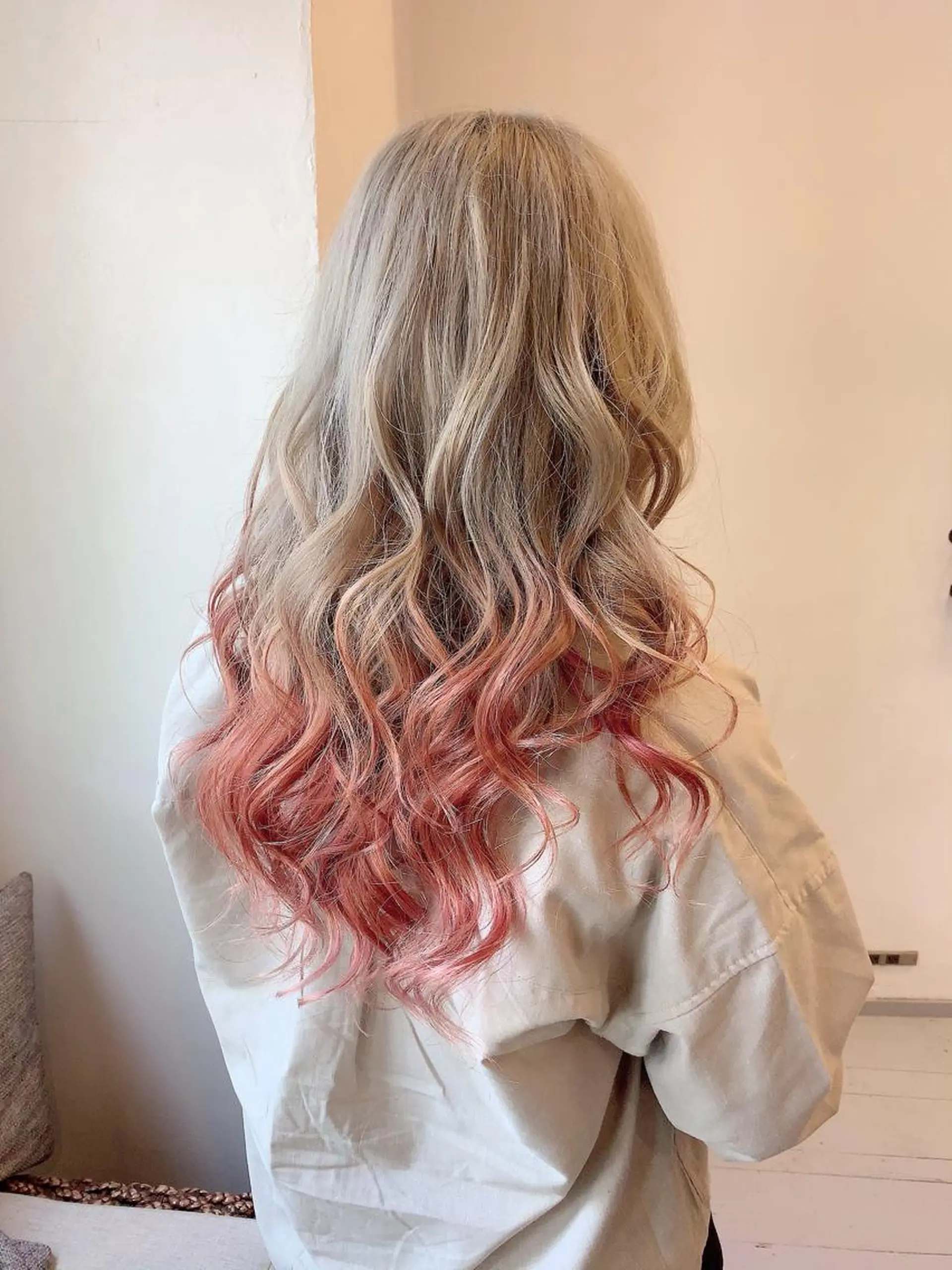 ロング カラー グラデーションカラー オレンジ ヘアカラー トリートメント 🍀Moda by Grande🍀のヘアスタイル