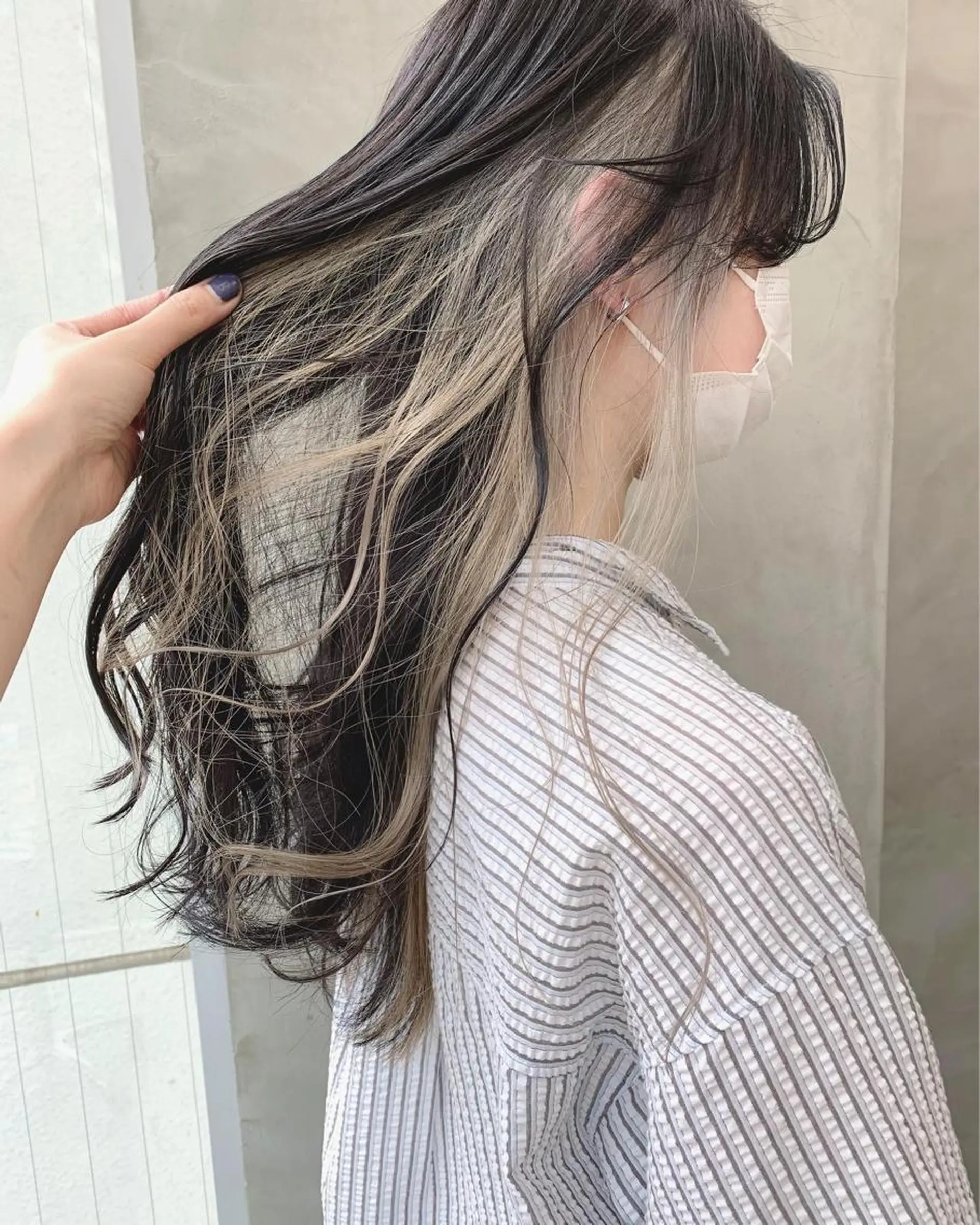 ロング カラー ブリーチ ブームボックス所属・🐝ハイトーンカラー hachi🐝のヘアスタイル