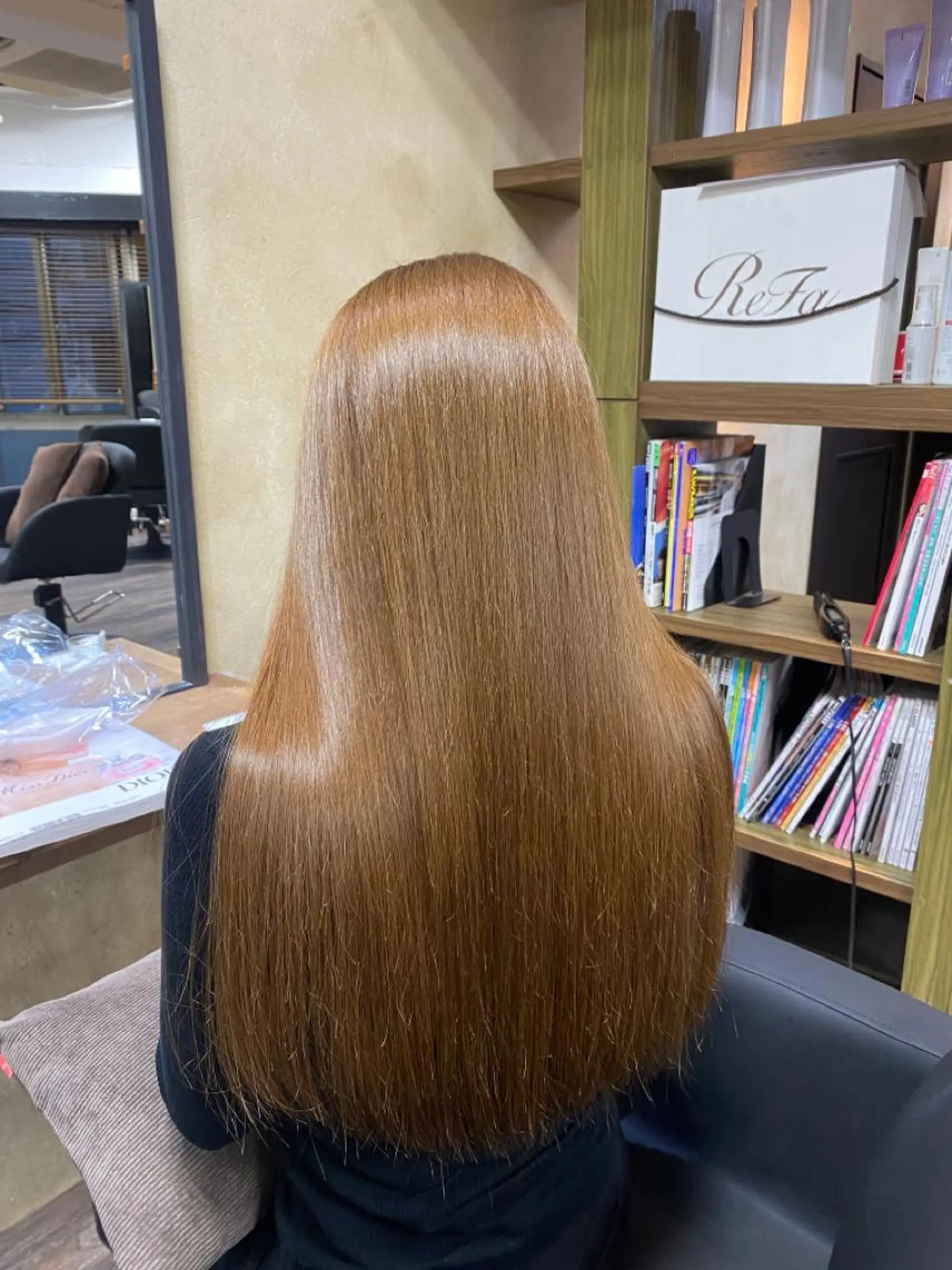 ロング ハイライト 髪質改善 韓国風ヘア レイヤーカット ロング 透け感×顔まわり デザイン✂︎吉田のヘアスタイル