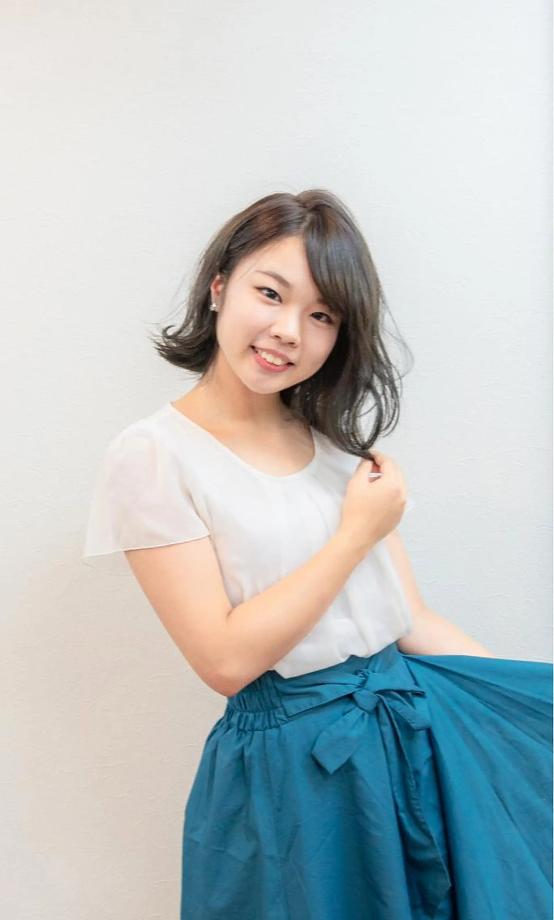 ミディアム カラー ブリーチ グレージュ ボブ 外ハネヘア カット ヘアカラー トリートメント 【H.GENTIL】 TERUのその他イメージ