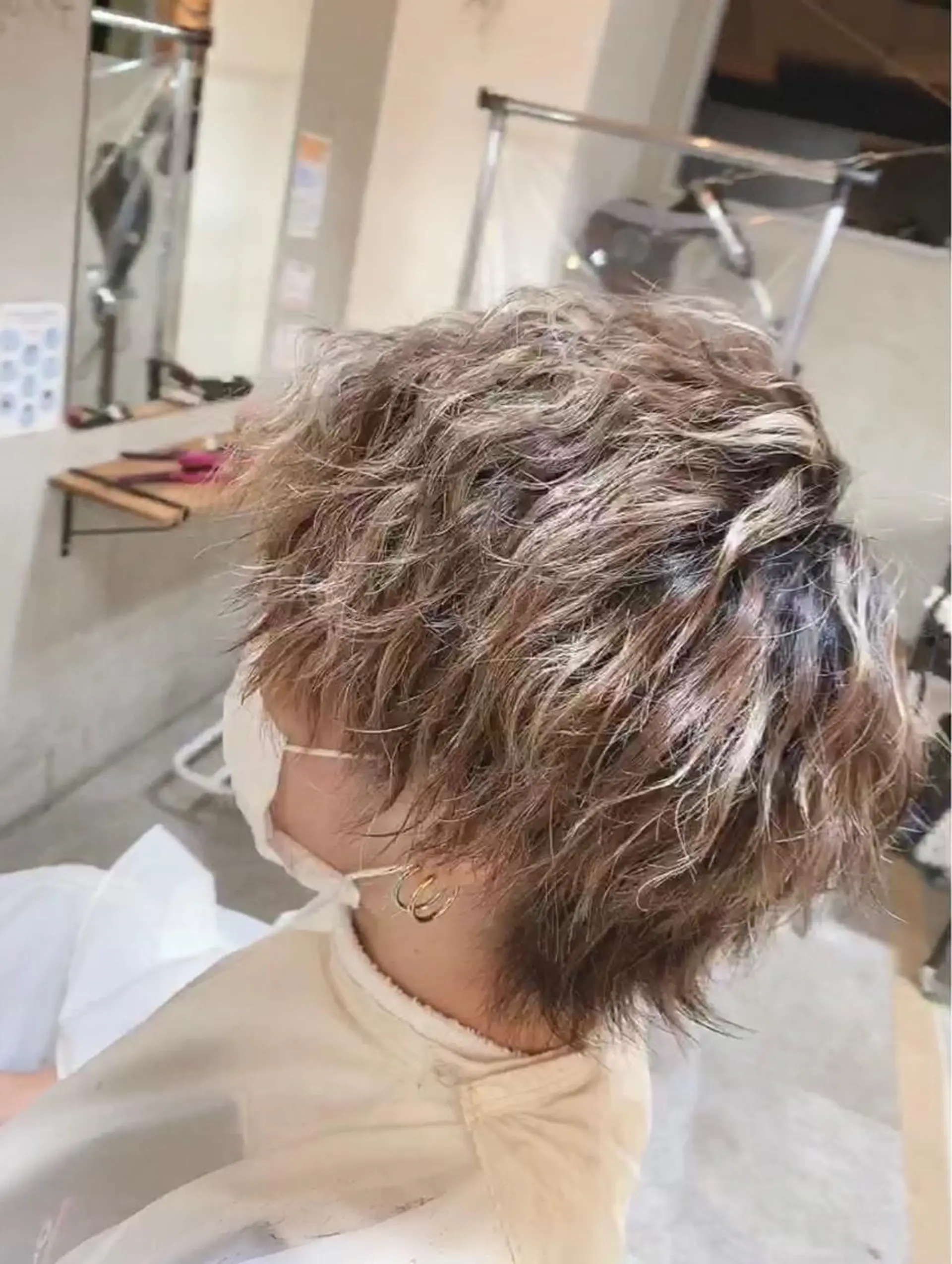 ヘアアレンジ メンズ アップバング 難波/メンズウルフ・ フェザーパーマ鶴田文のヘアスタイル