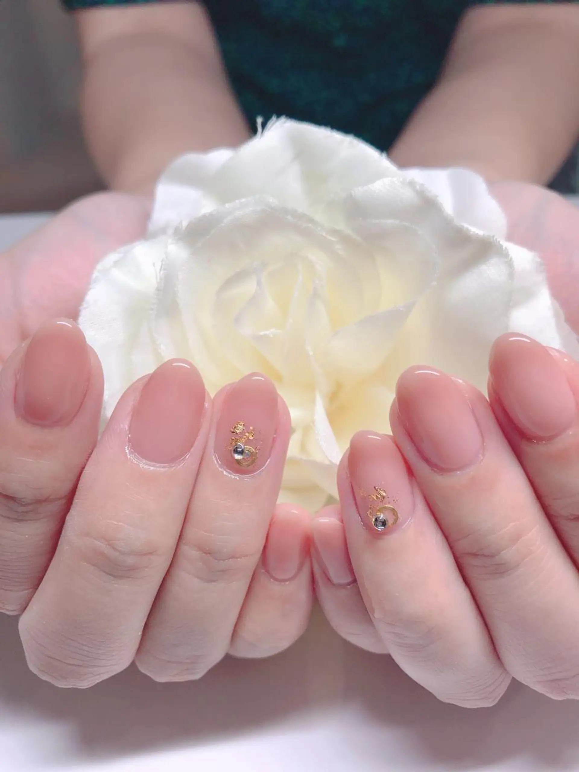 ネイル Silky_nail Sの眉毛・アイブロウイメージ