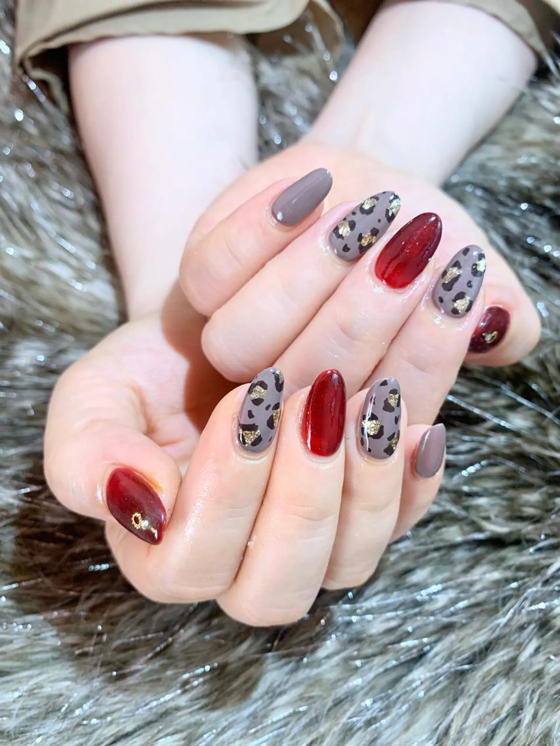 ネイル ハンドネイル ハンドケア 🌙都岡 ムーンネイルのネイルデザイン