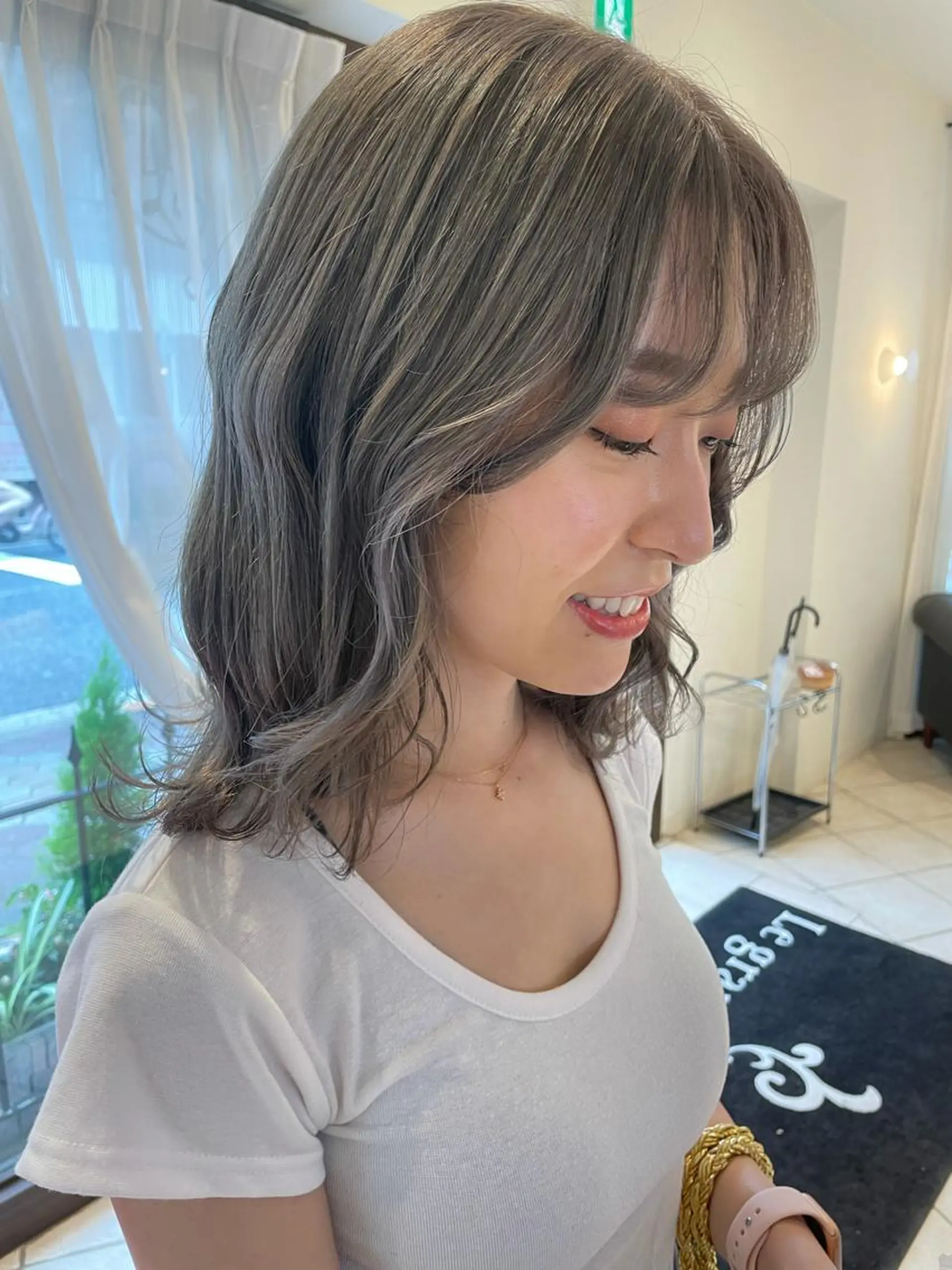 セミロング アッシュ くびれヘア 韓国風ヘア レイヤーカット トリートメント 韓国風ヘア♡ runaのヘアスタイル