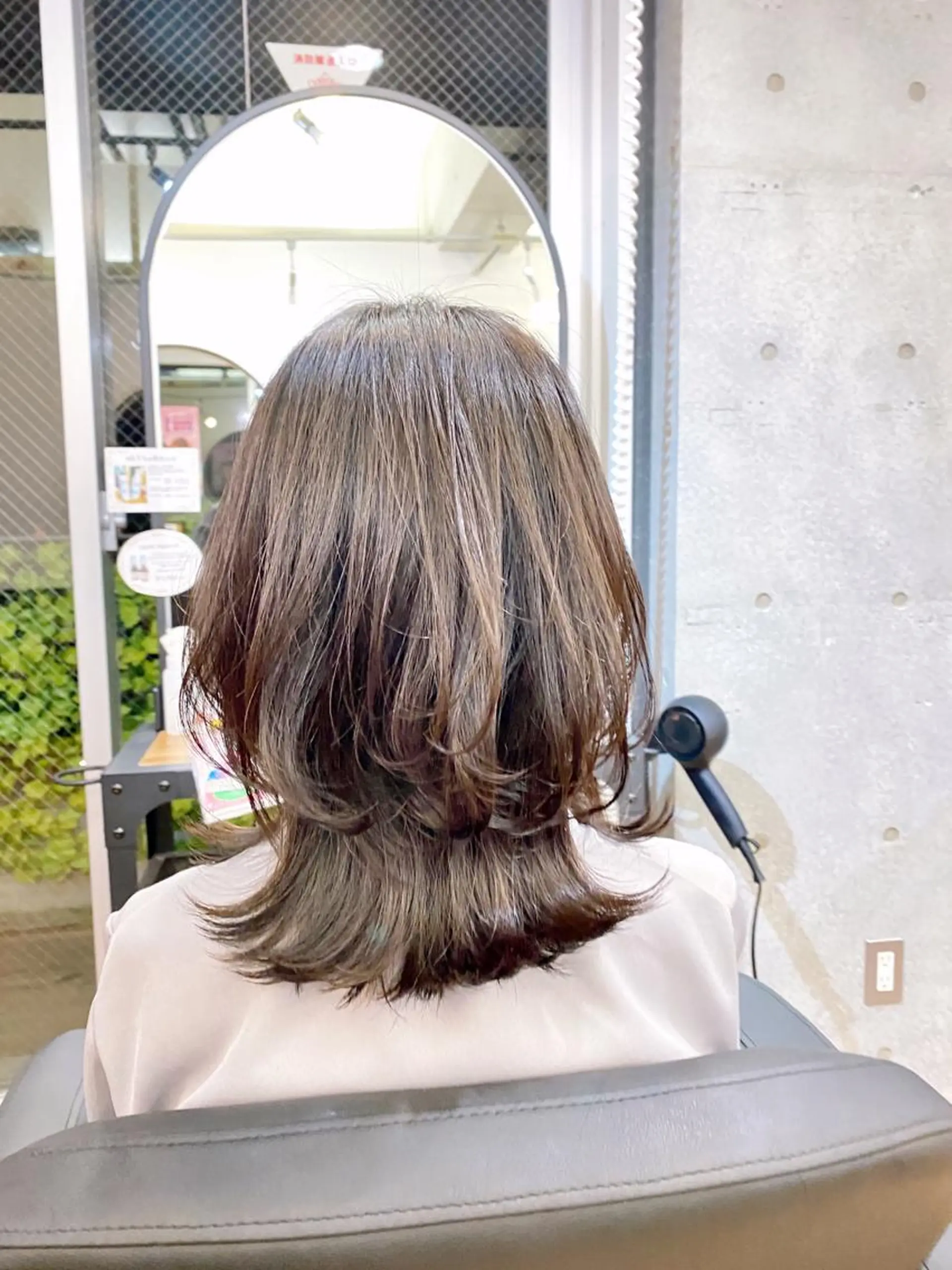 ミディアム カラー ウルフカット 似合わせレイヤー 🇰🇷荒木洋文のヘアスタイル