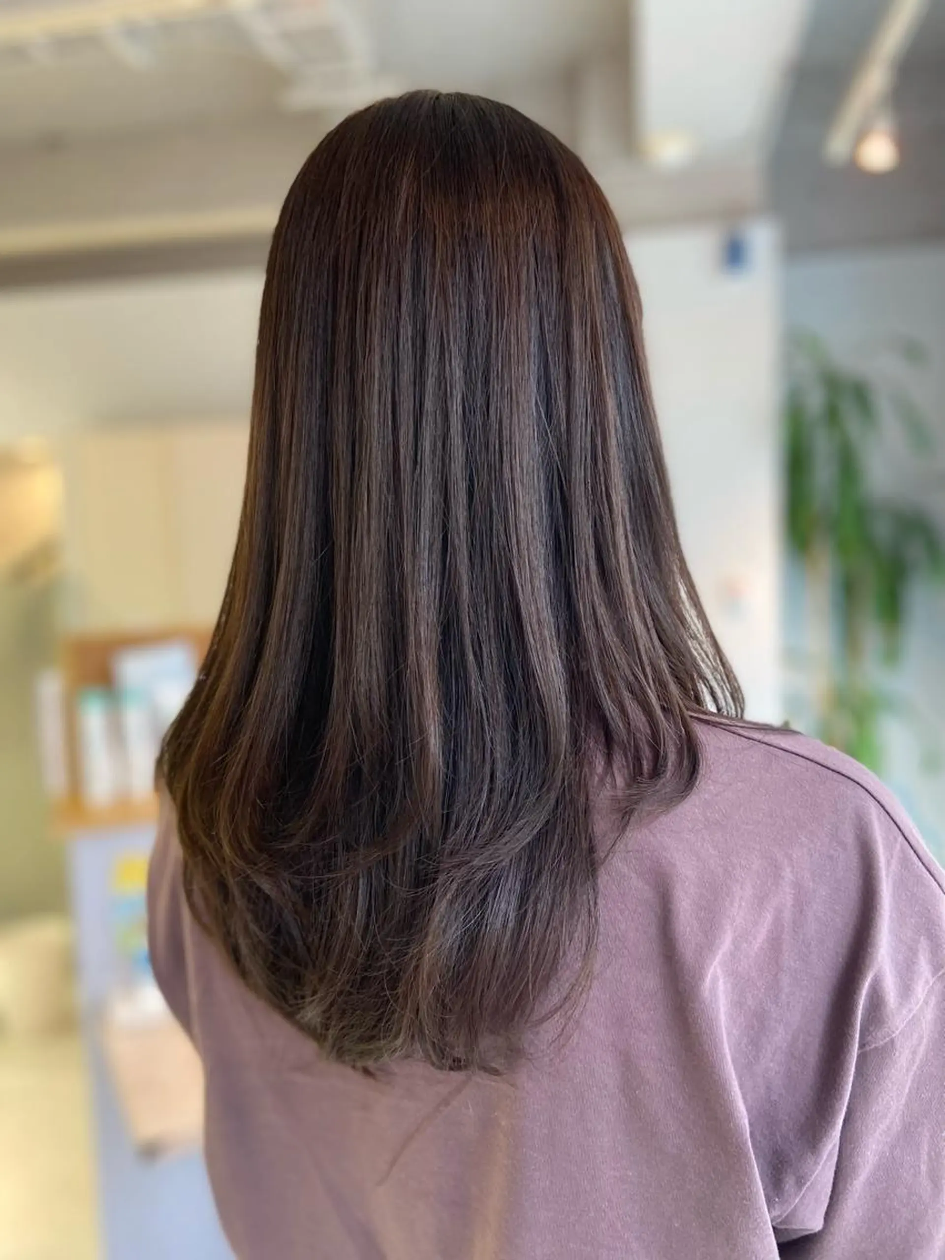 ロング カラー グレージュ オリーブグレージュ オリーブグレー レイヤーカット カット トリートメント 菊地 美憂のヘアスタイル