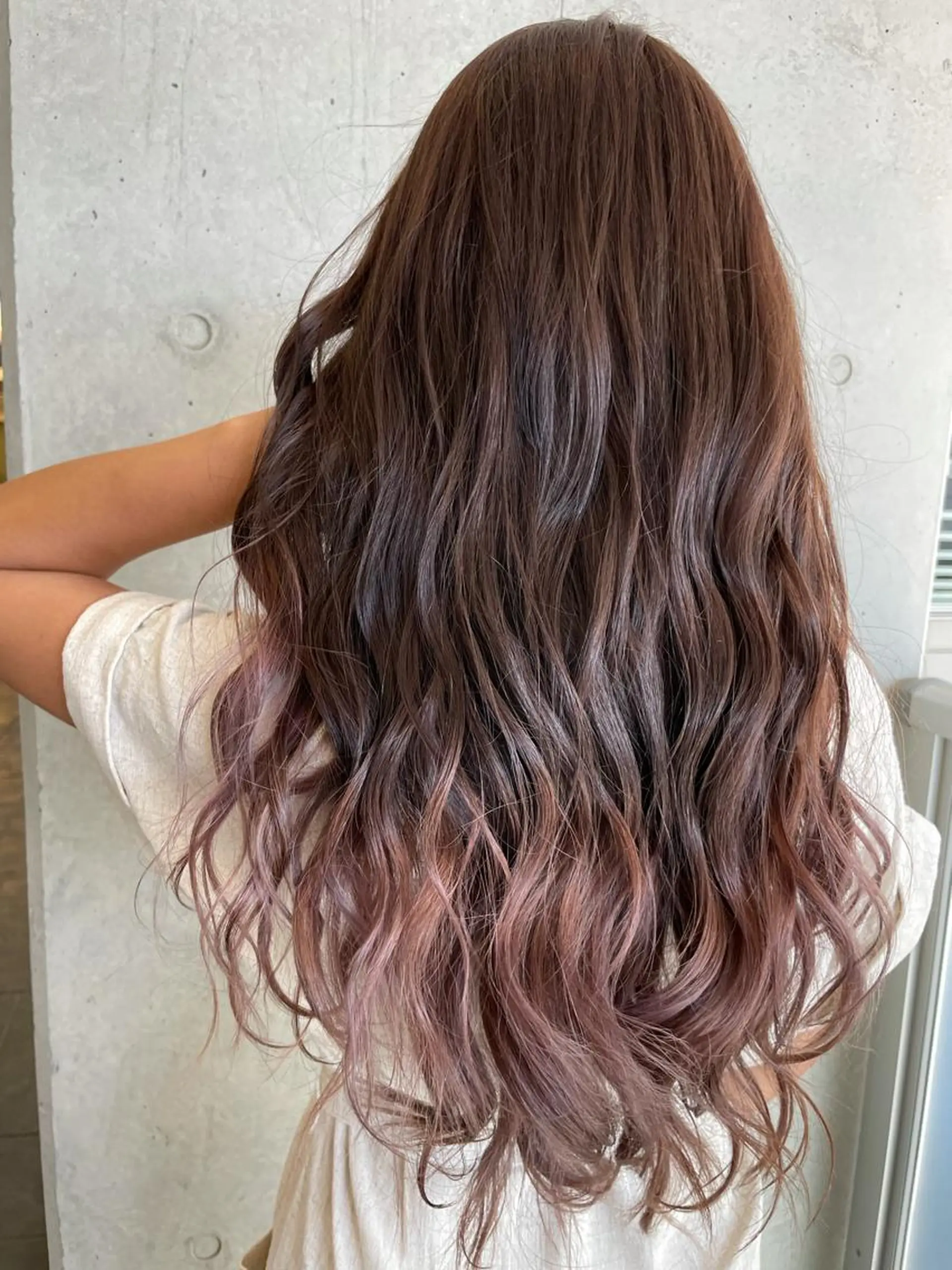 ロング カラー シールエクステ ブリーチ ケアブリーチ 透明感カラー デザインカラー シールエクステ/ツヤ 髪🩷SATSUKIのヘアスタイル
