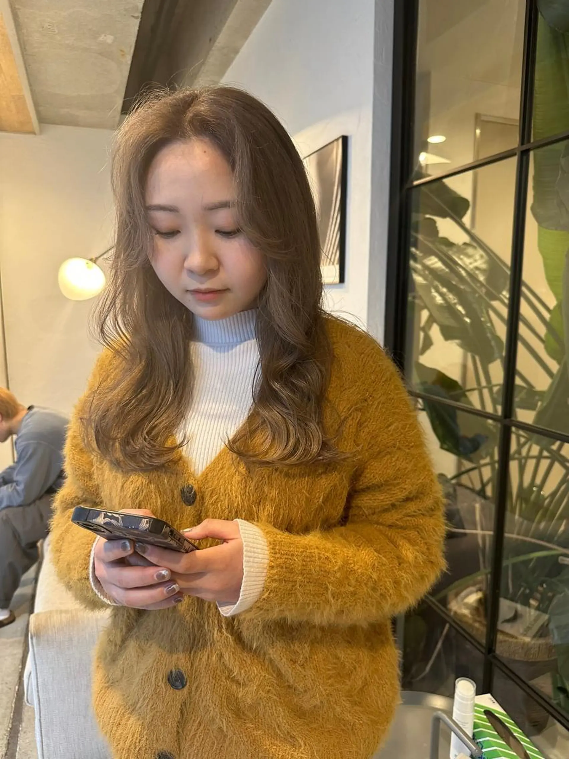 ロング ヘアアレンジ カラー カット ヘアカラー ベージュ/ダブルカラ ー/新潟駅/青柳萌果のヘアスタイル